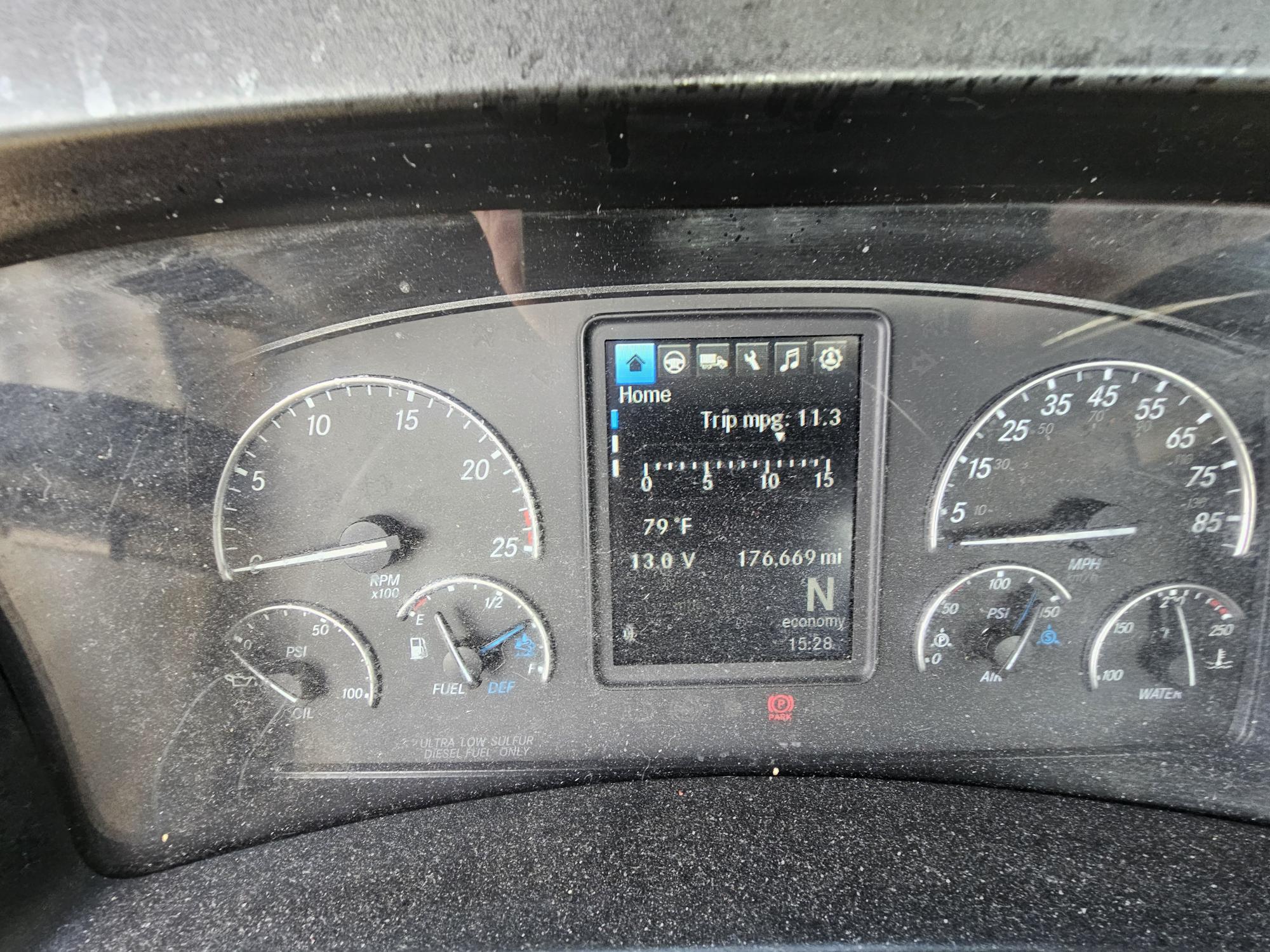 2022 FREIGHTLINER CASCADIA 126DC - image 8