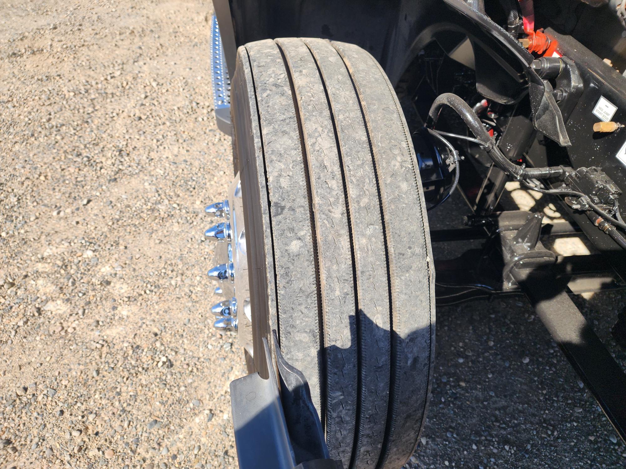 2022 FREIGHTLINER CASCADIA 126DC - image 13