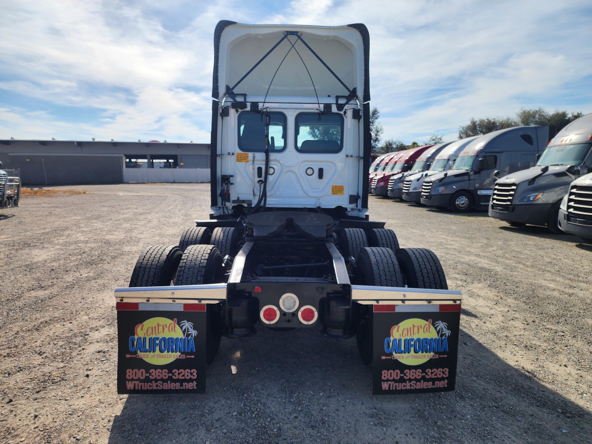 2022 FREIGHTLINER CASCADIA 126DC - image 5