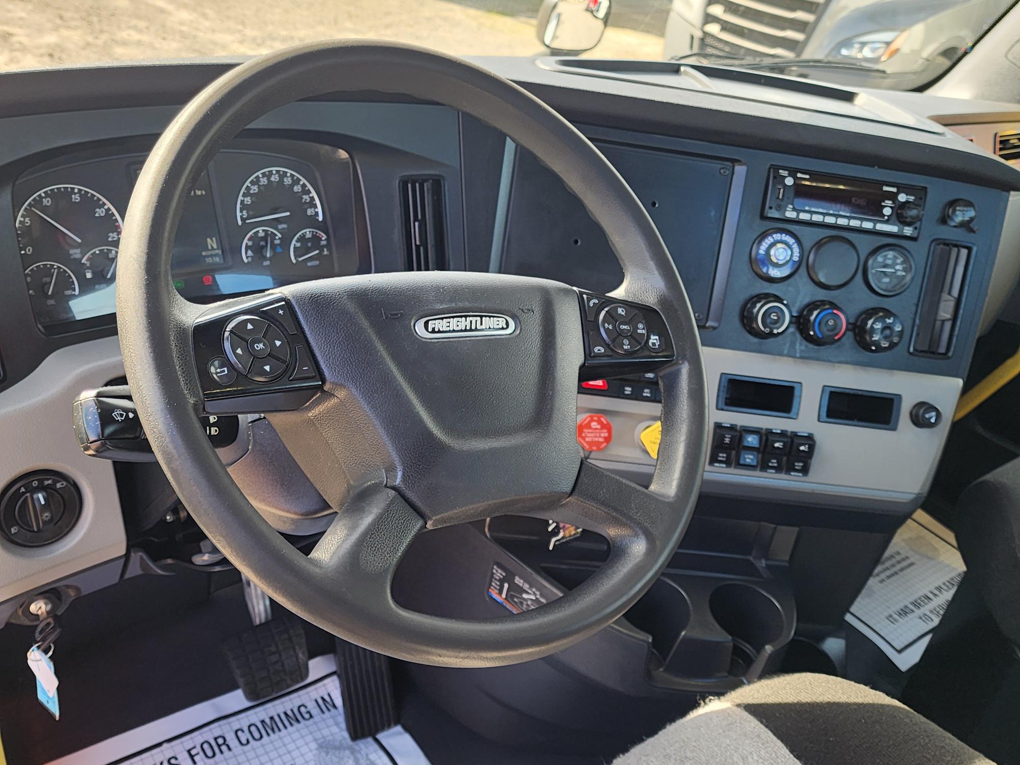 2022 FREIGHTLINER CASCADIA 126DC - image 13