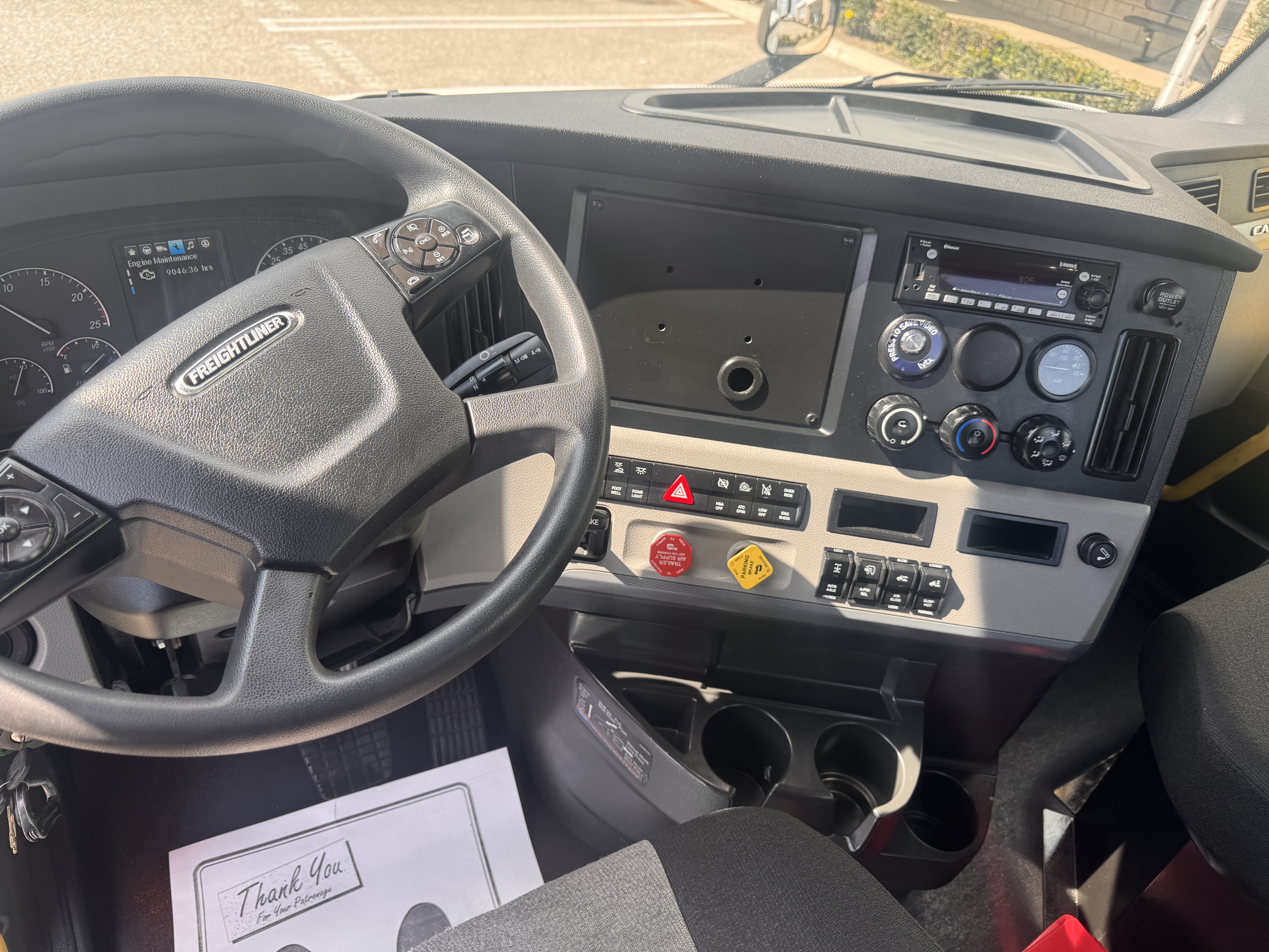 2022 FREIGHTLINER CASCADIA 126DC - image 17