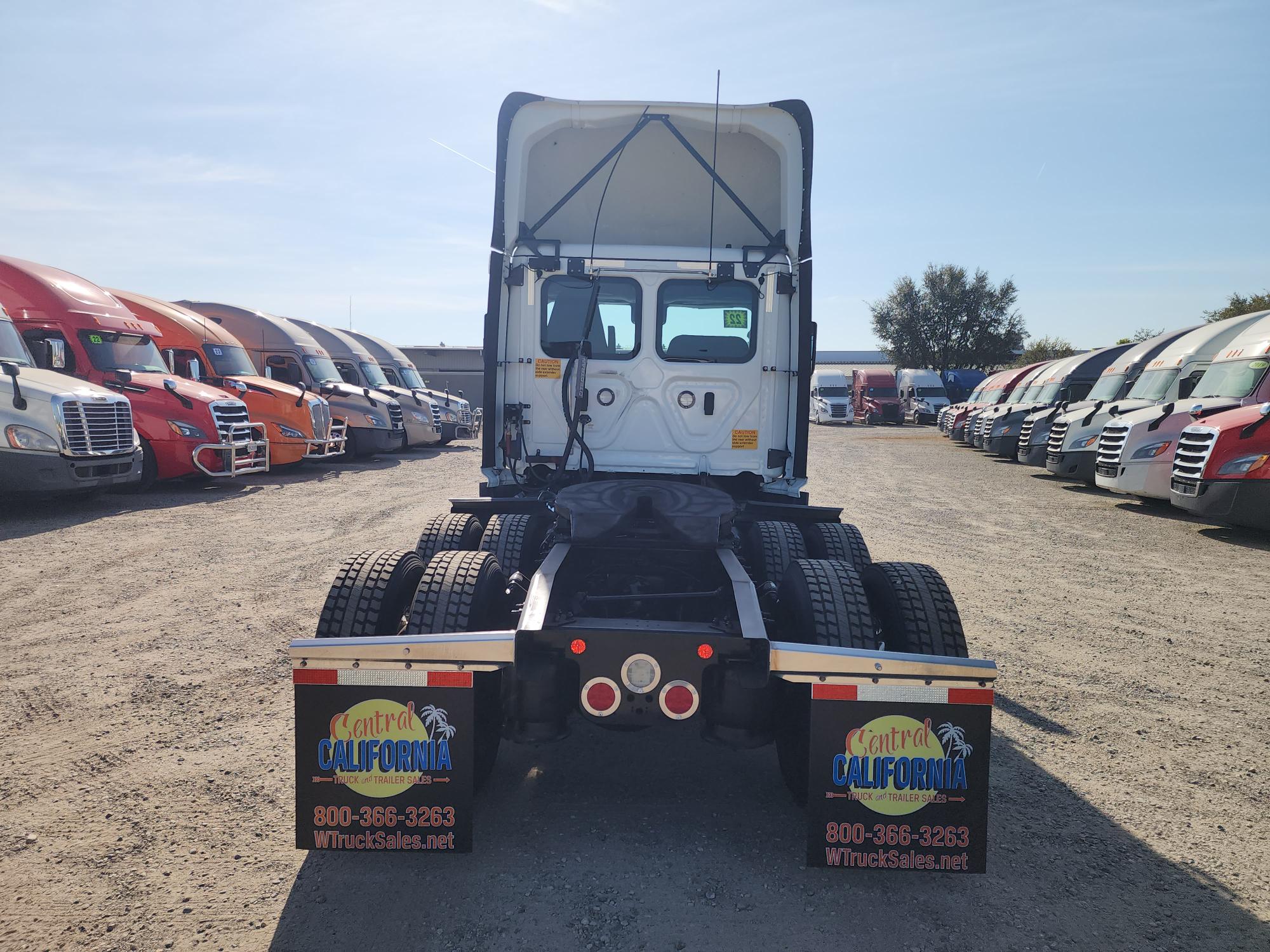 2022 FRIGHTLINER CASCADIA 126DC — photo 5