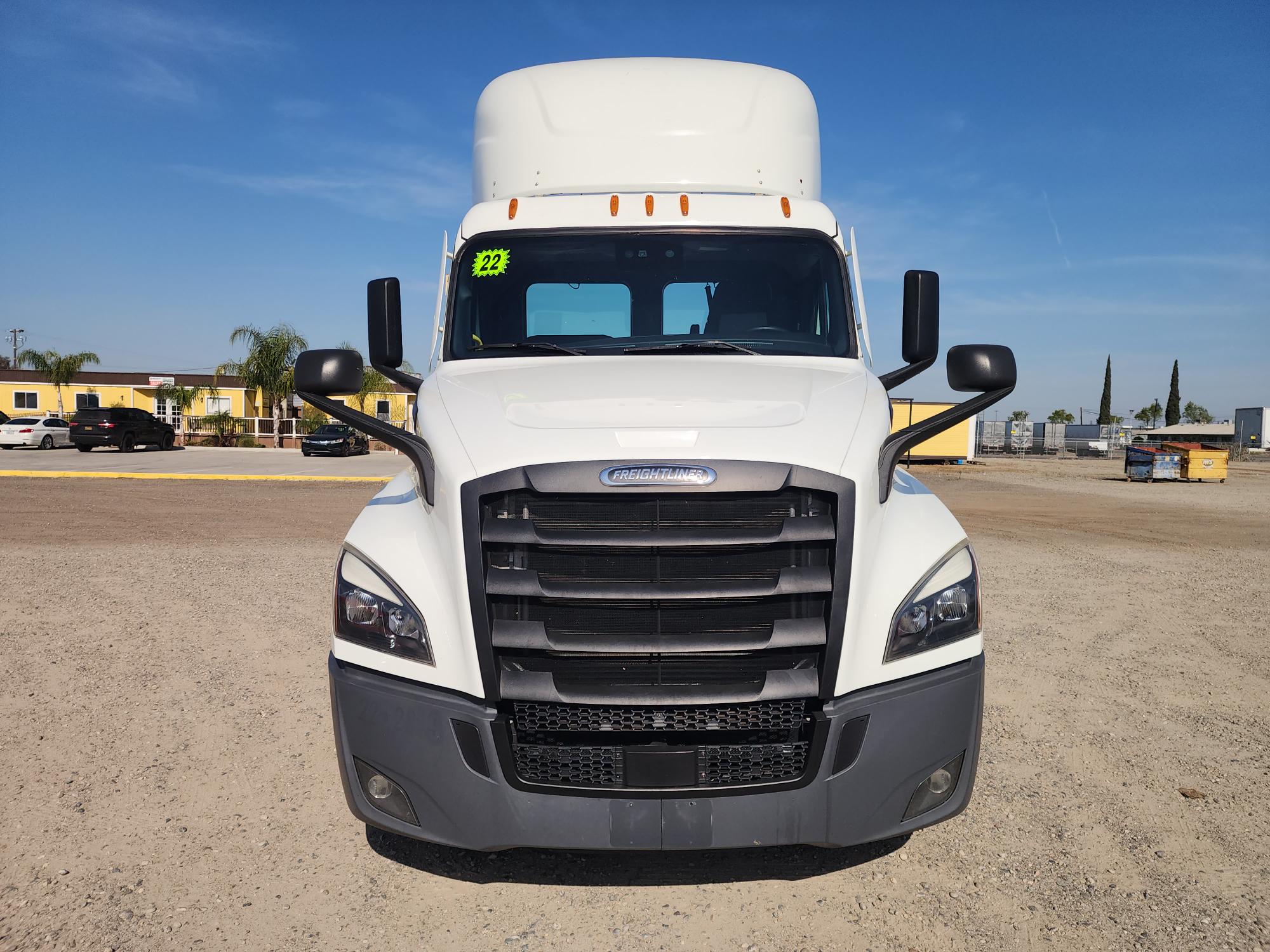 2022 FRIGHTLINER CASCADIA 126DC — photo 2