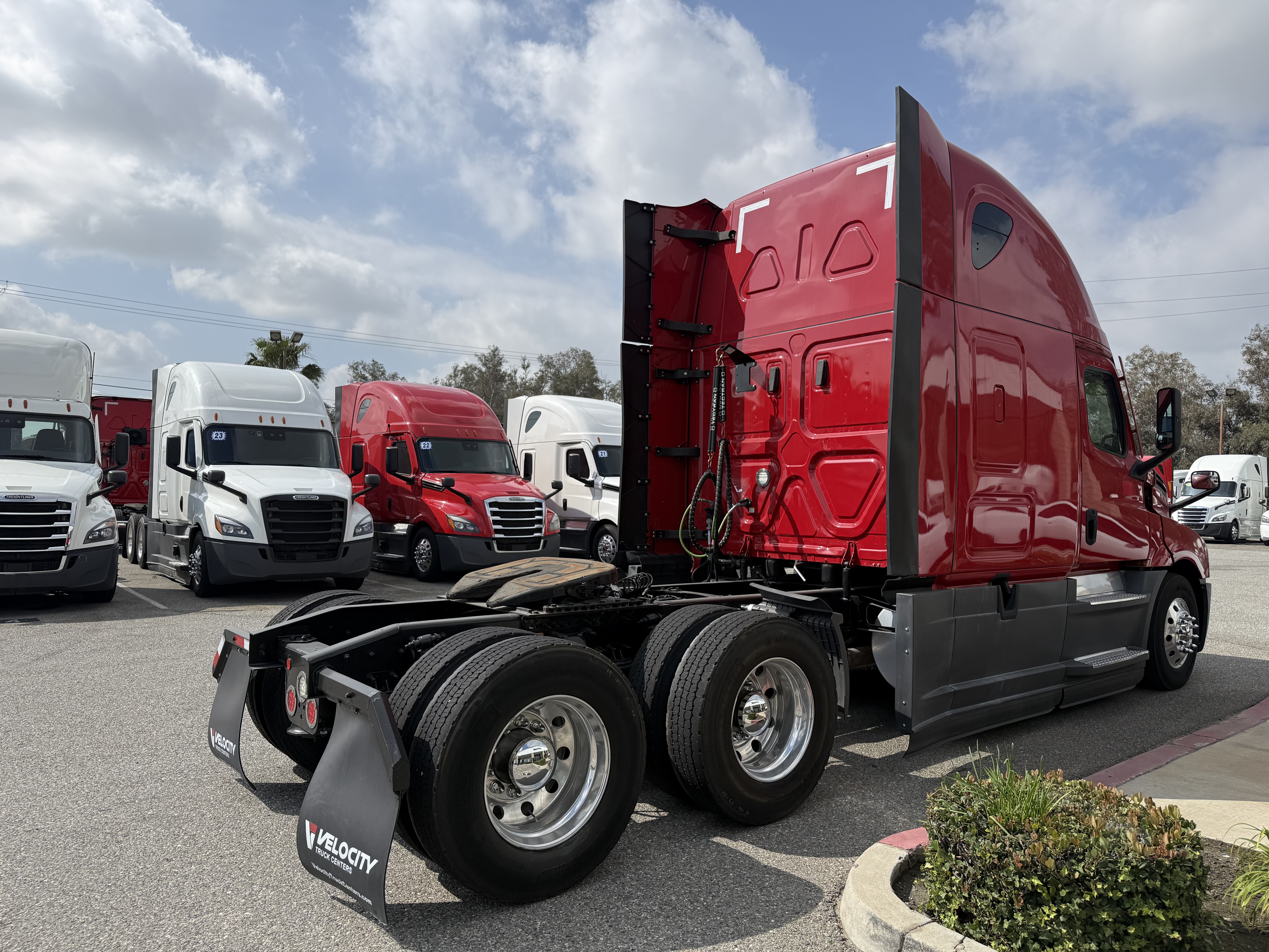 2021 FREIGHTLINER CASCADIA 126SLP - image 7