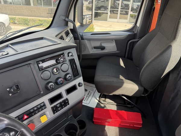 FREIGHTLINER CASCADIA 126DC 2021