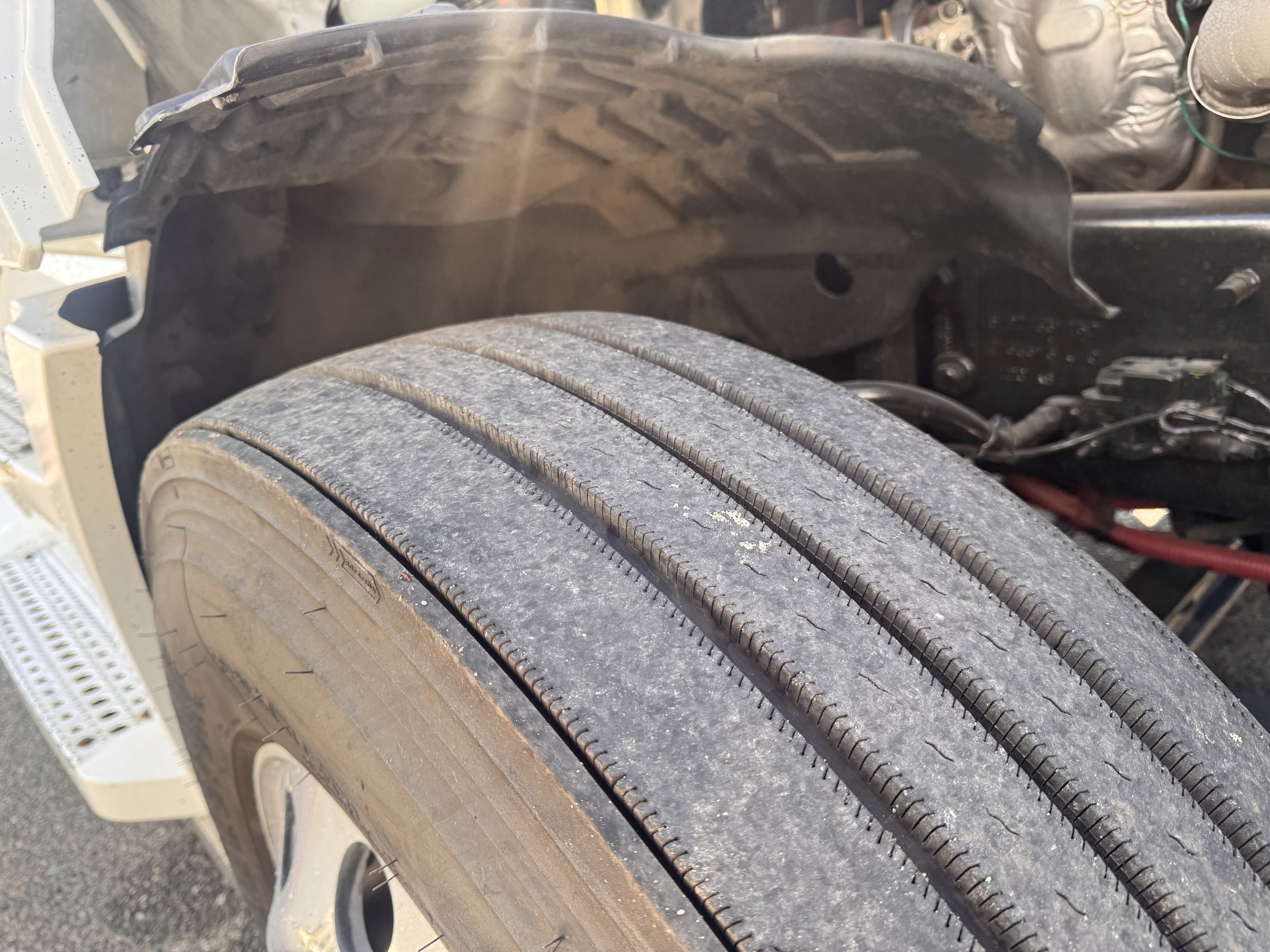 2021 FREIGHTLINER CASCADIA 126SLP - image 11