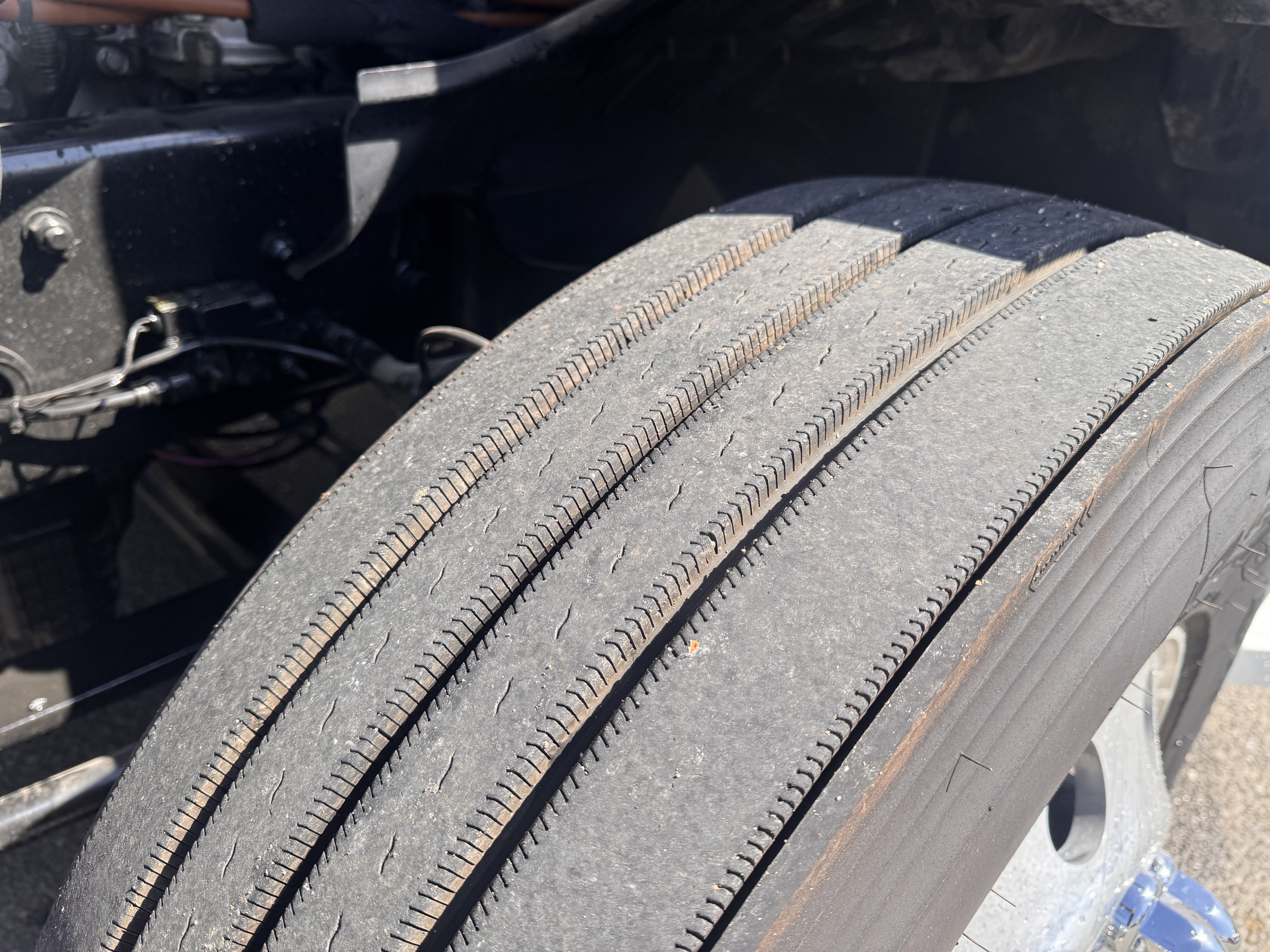 2021 FREIGHTLINER CASCADIA 126SLP - image 12