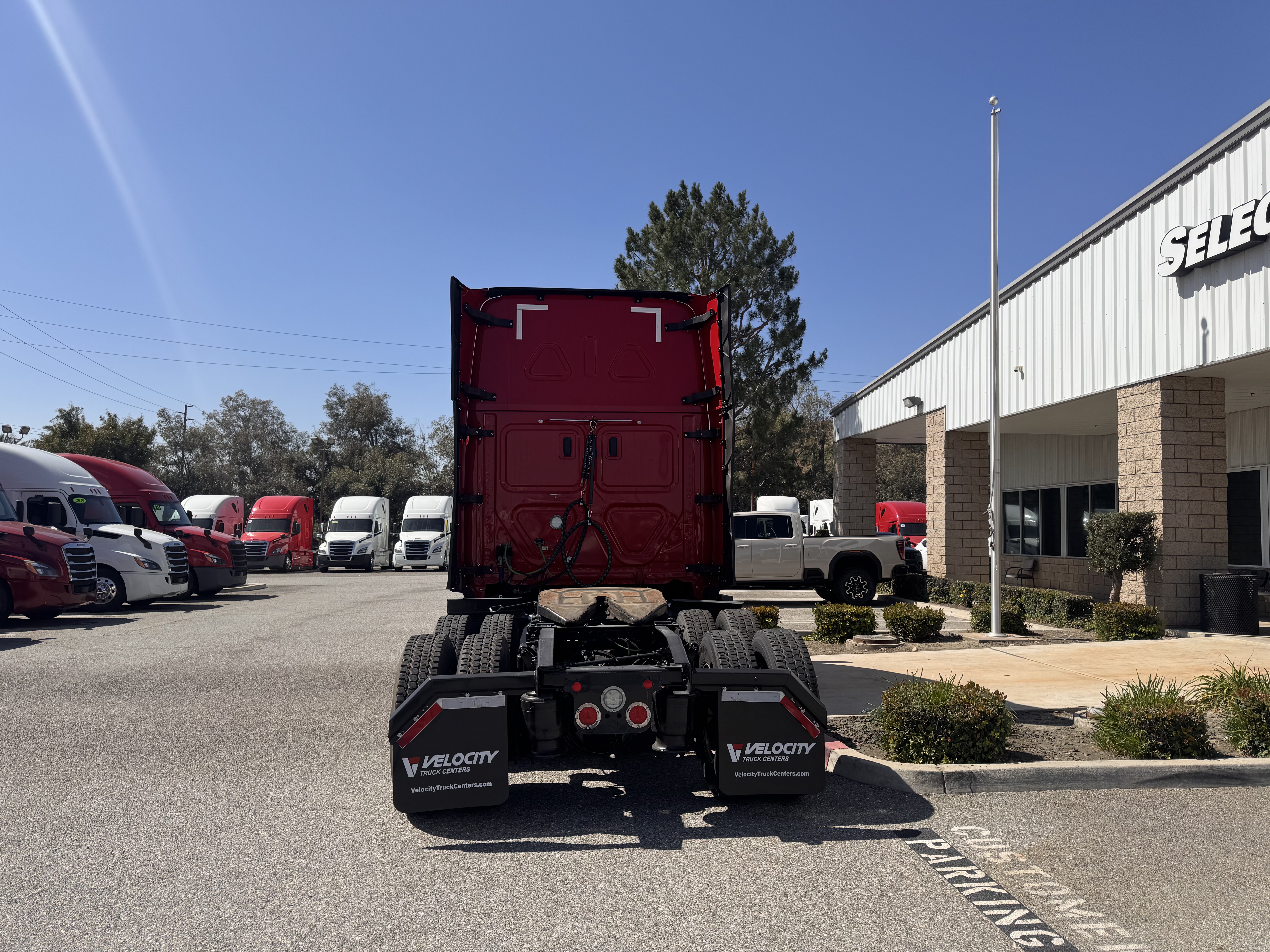 2020 FREIGHTLINER CASCADIA 126SLP - image 5