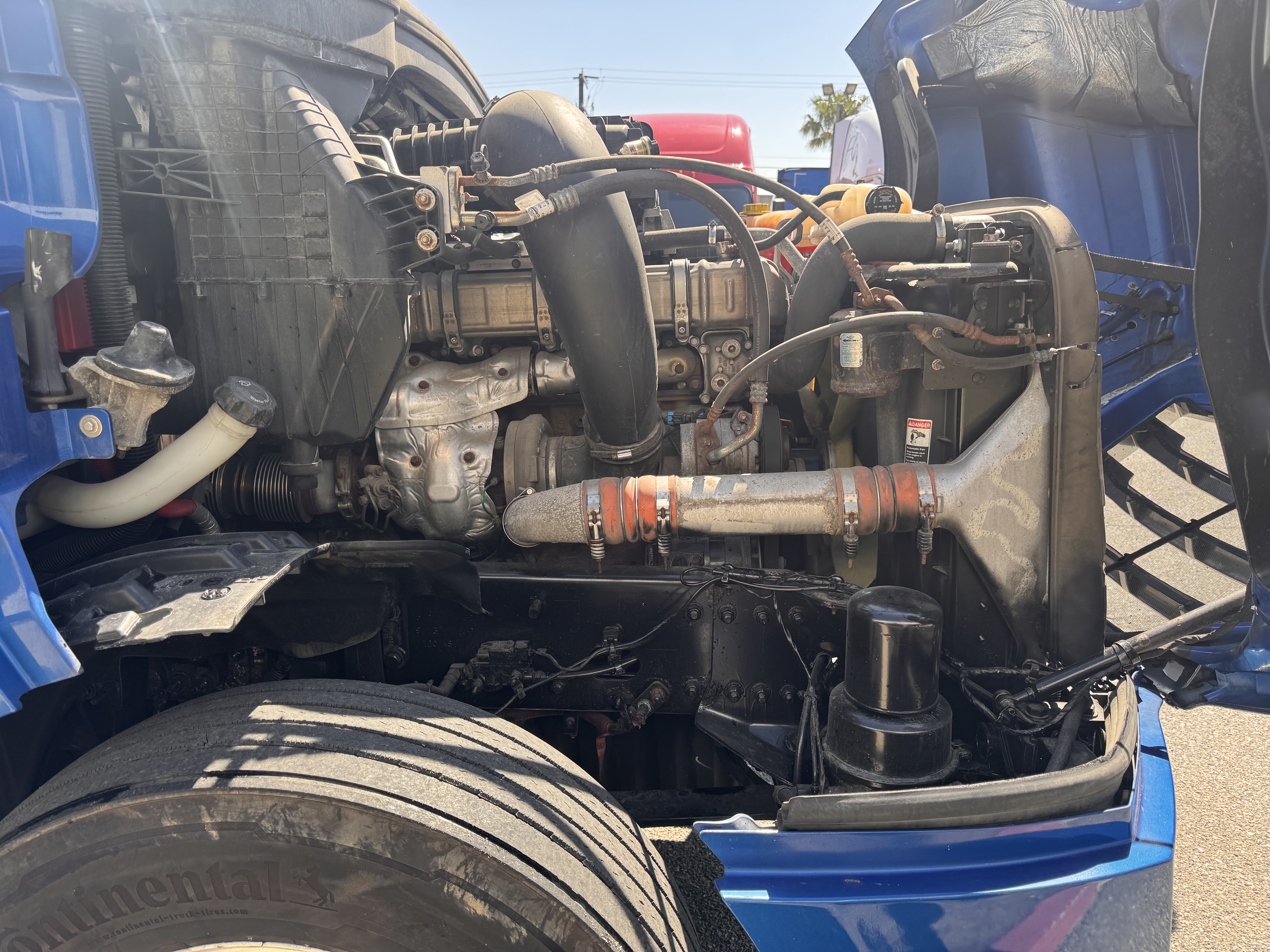 2020 FREIGHTLINER CASCADIA 126SLP - image 10