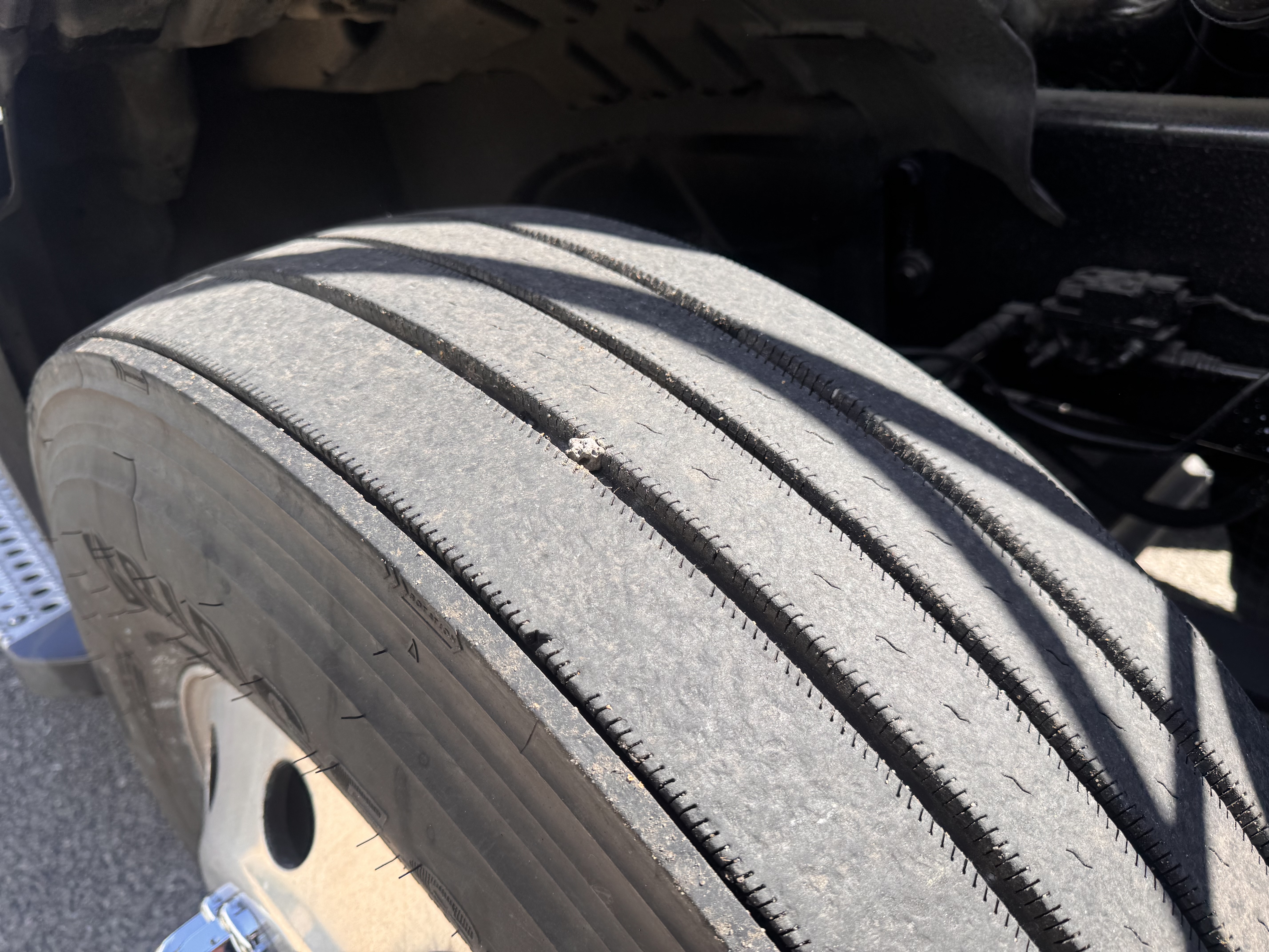 2021 FREIGHTLINER CASCADIA 126SLP - image 12