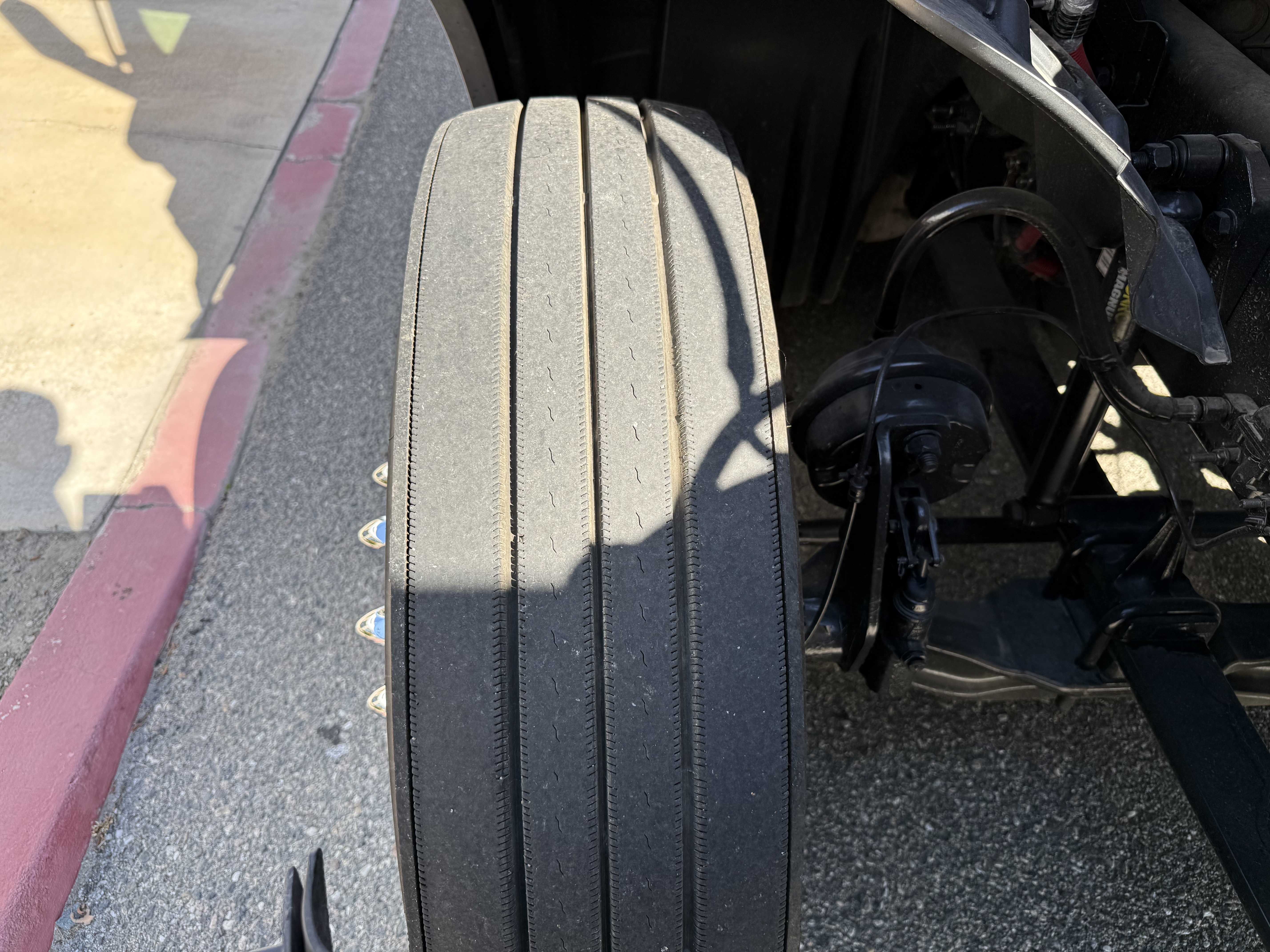 2021 FREIGHTLINER CASCADIA 126SLP - image 12