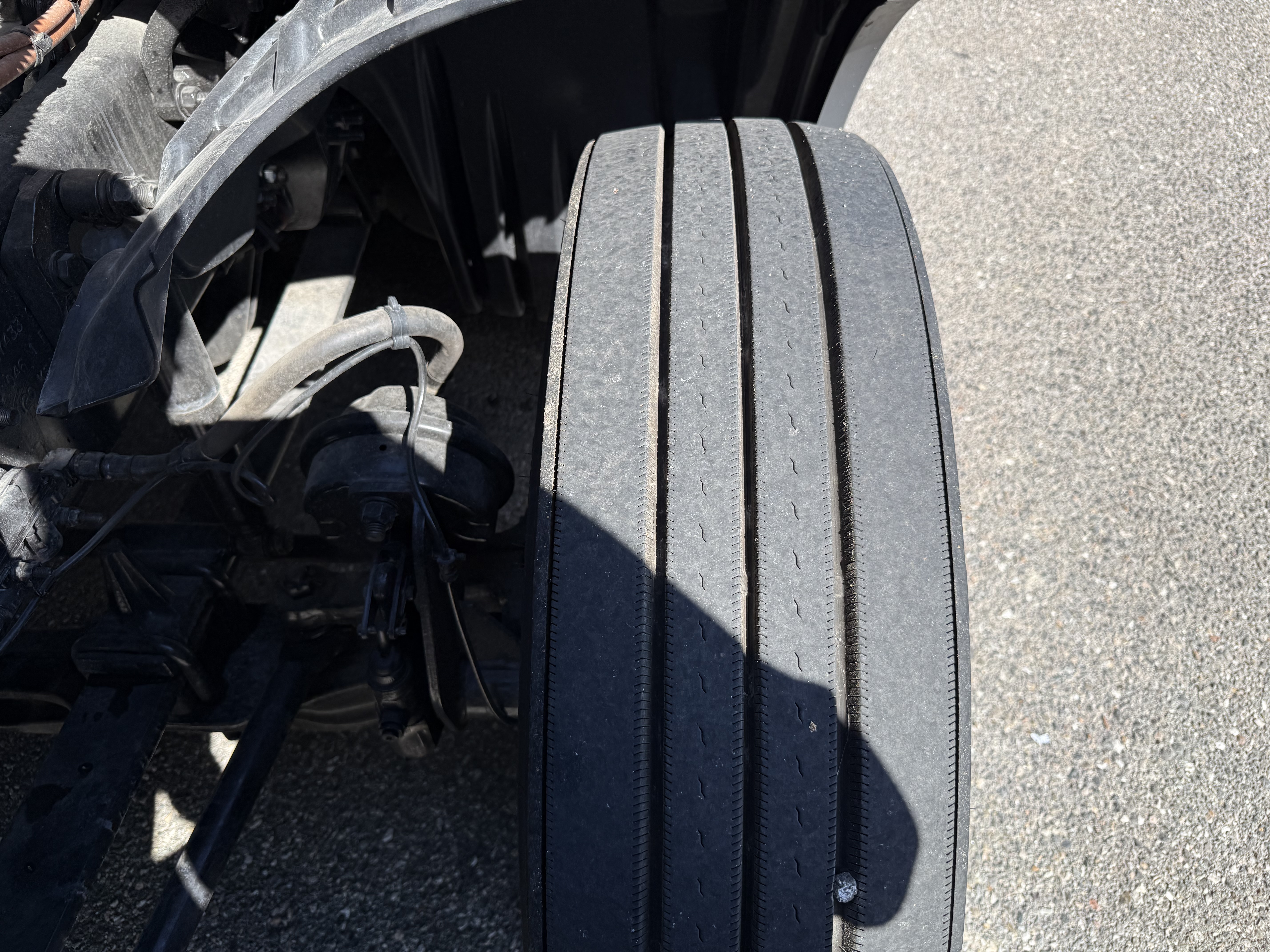 2021 FREIGHTLINER CASCADIA 126SLP - image 13