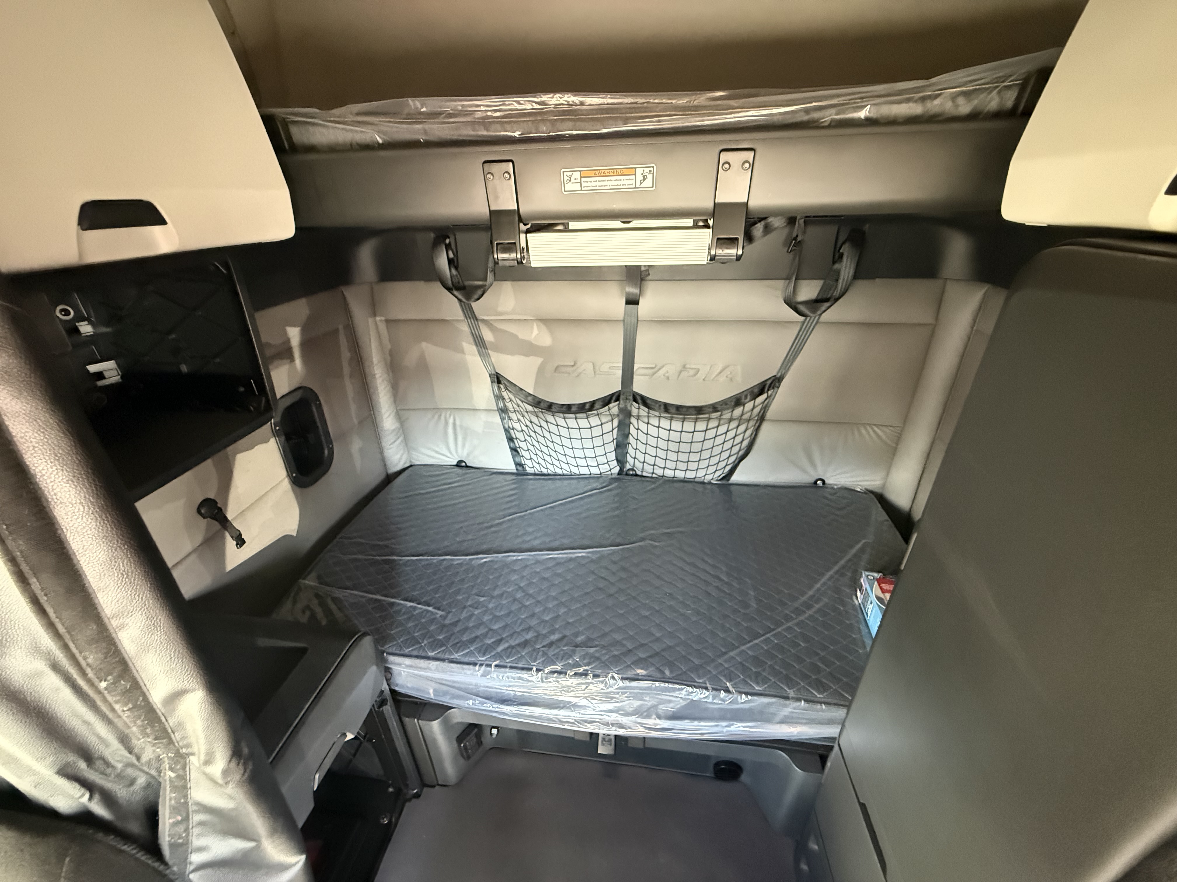 2021 FREIGHTLINER CASCADIA 126SLP - image 18