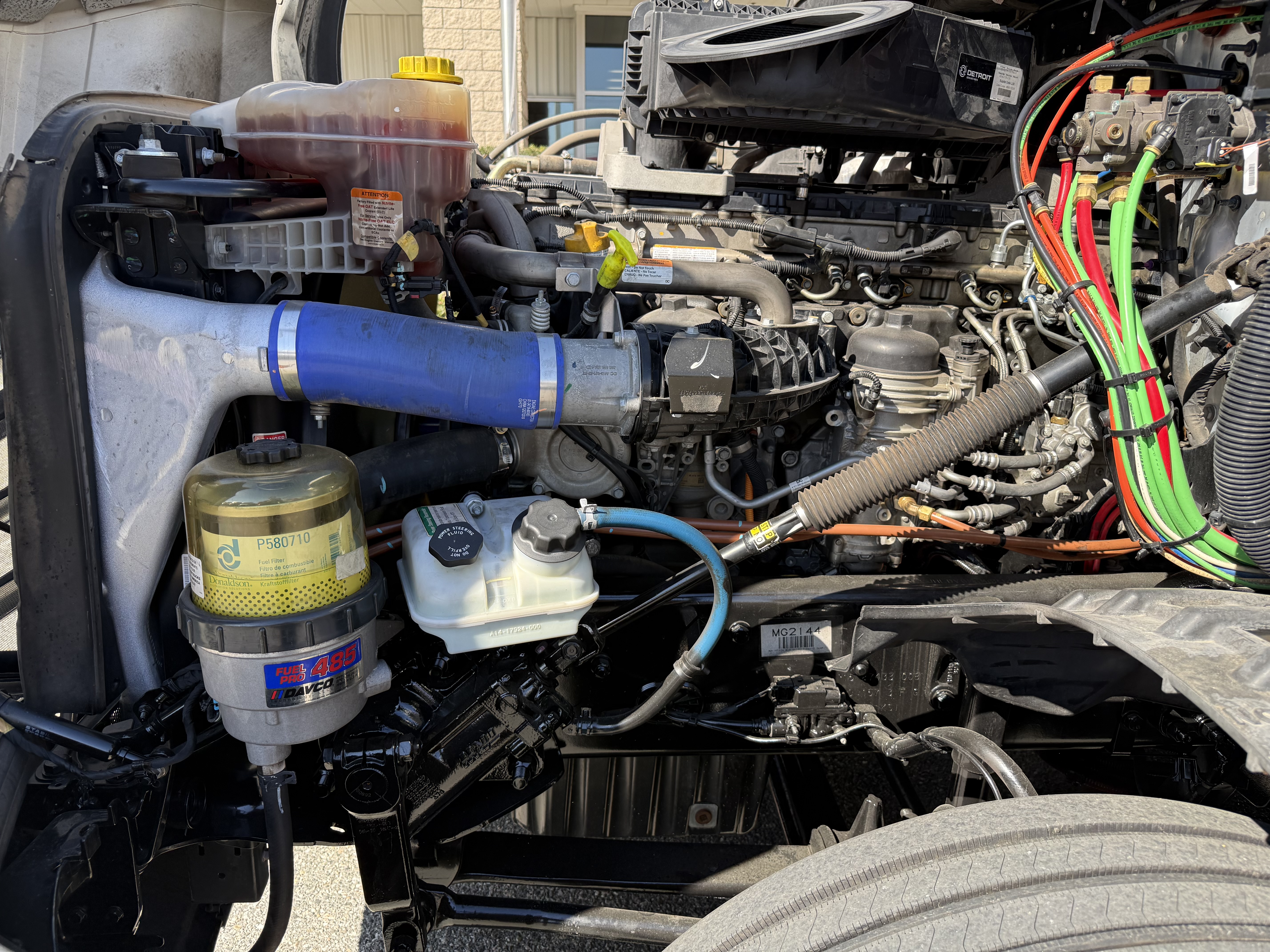 2021 FREIGHTLINER CASCADIA 126DC - image 9