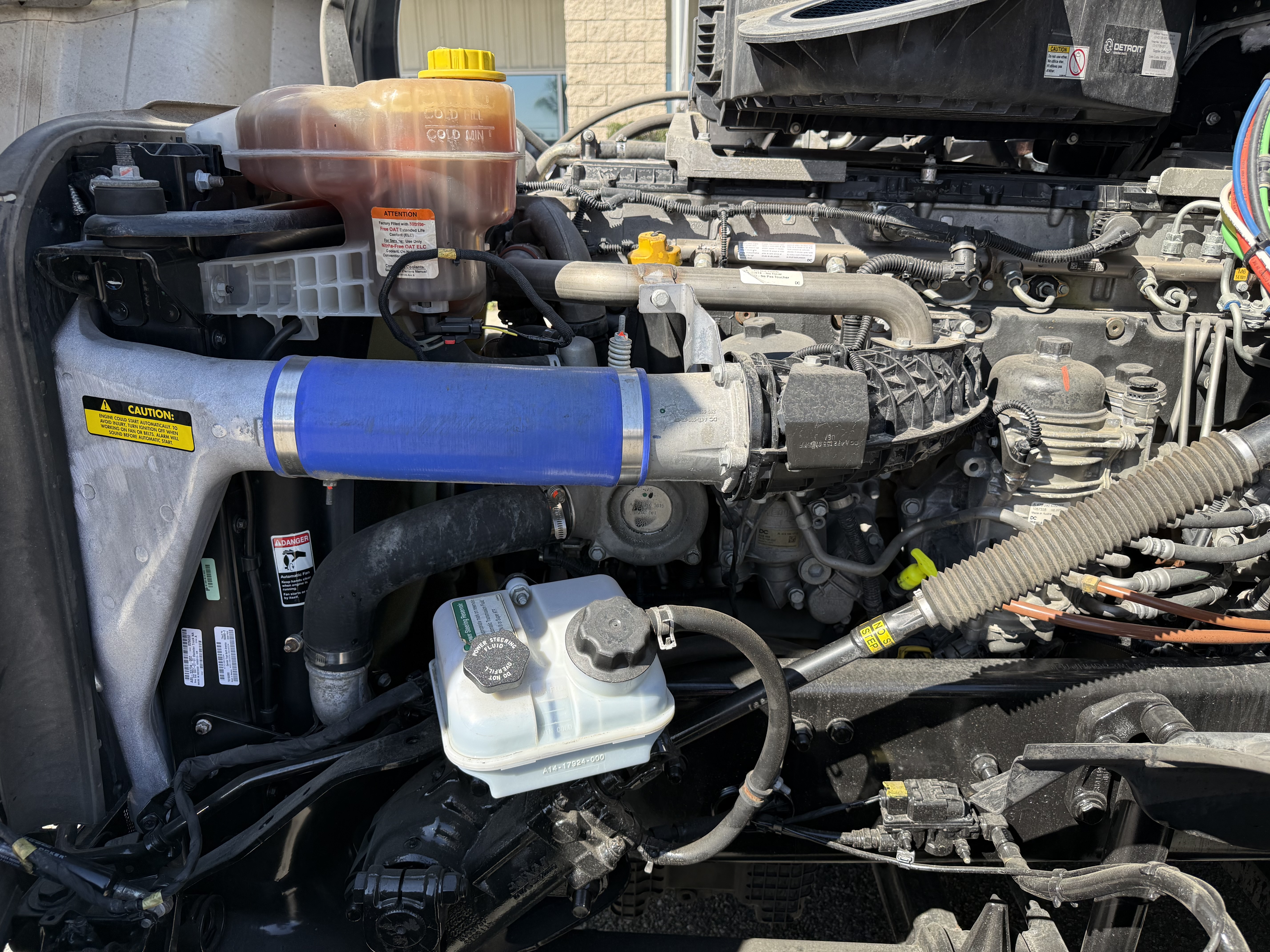 2021 FREIGHTLINER CASCADIA 126SLP - image 10