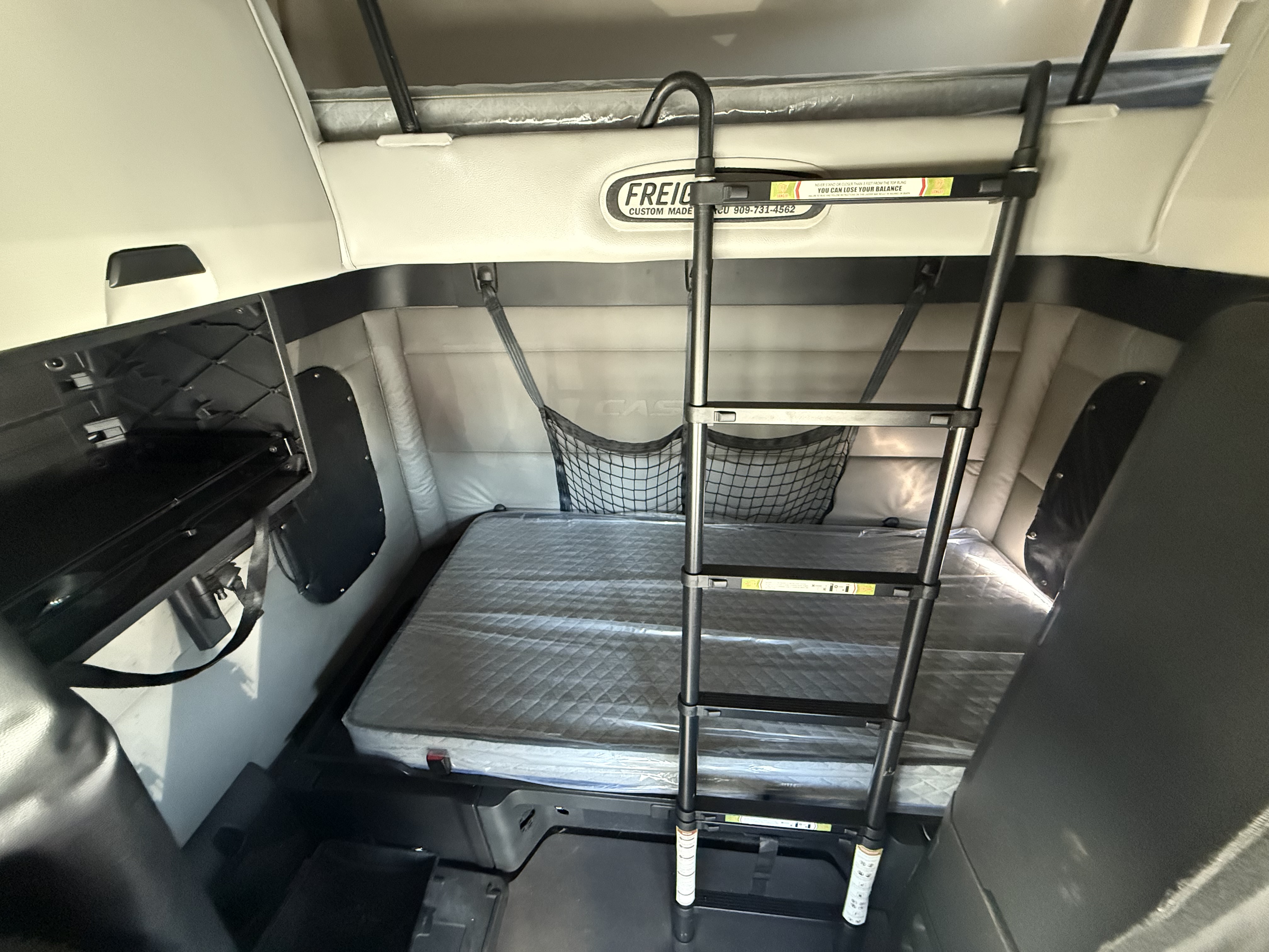 2021 FREIGHTLINER CASCADIA 126SLP - image 18