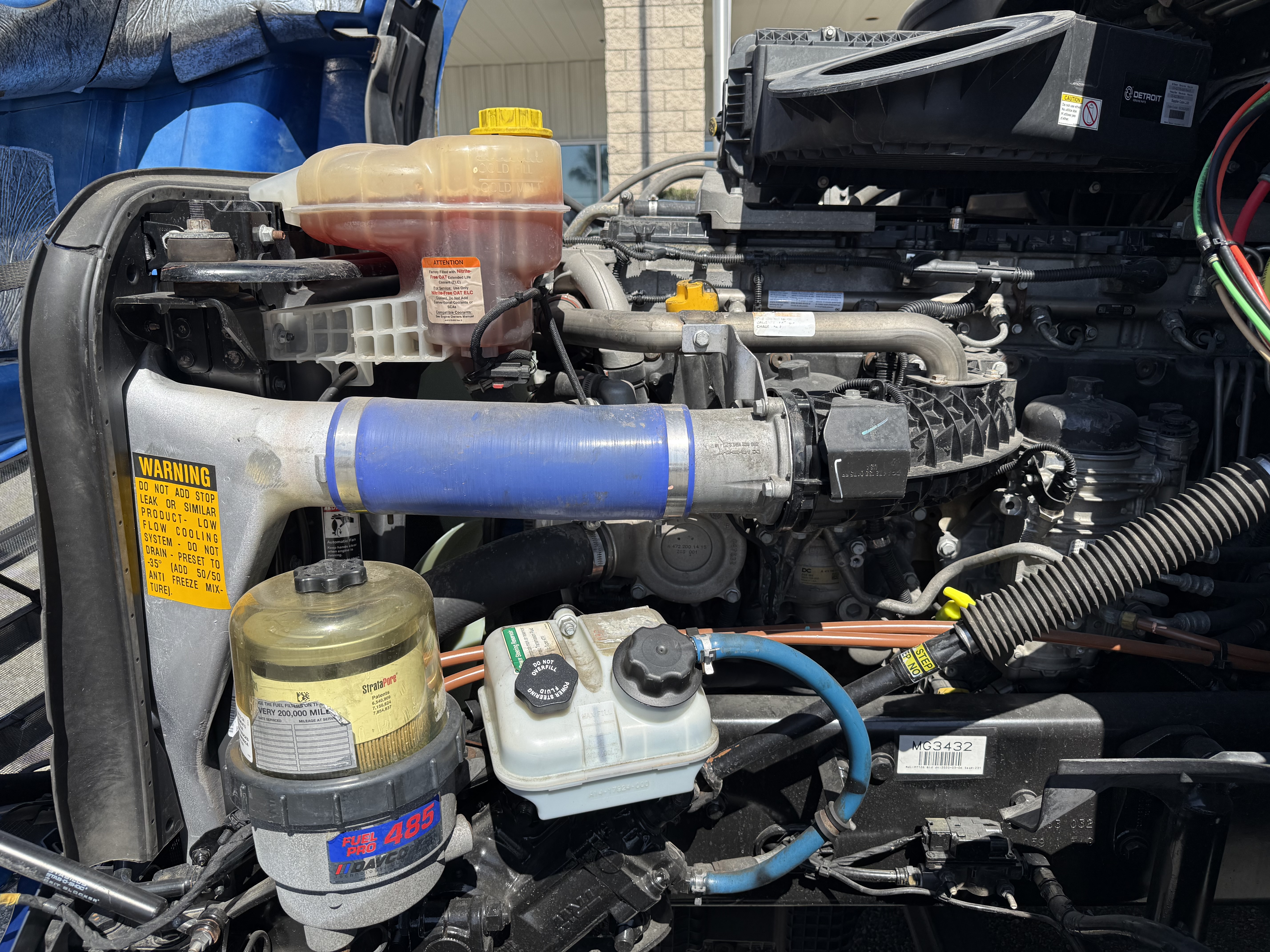 2021 FREIGHTLINER CASCADIA 126SLP - image 10