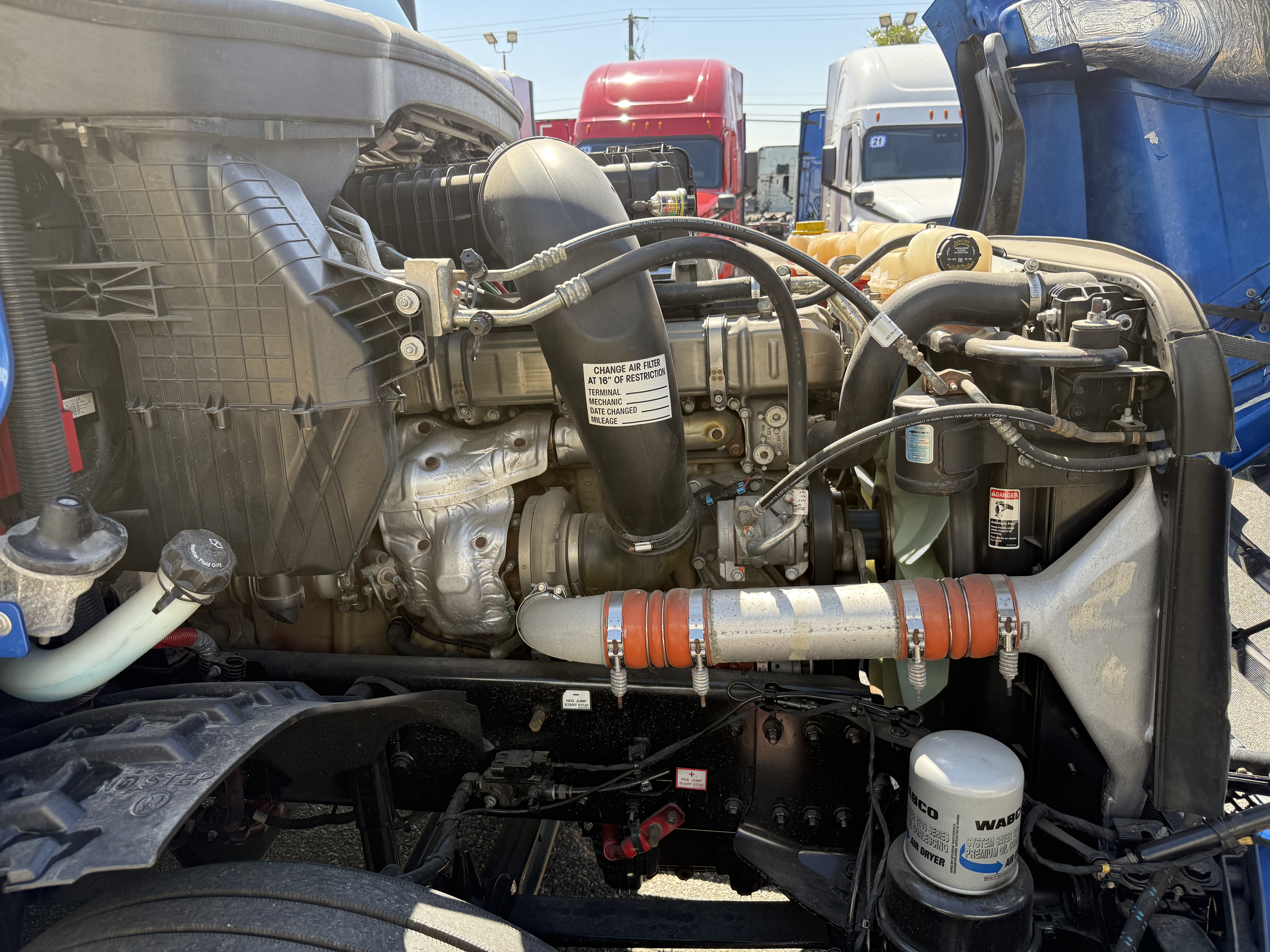 2021 FREIGHTLINER CASCADIA 126SLP - image 11