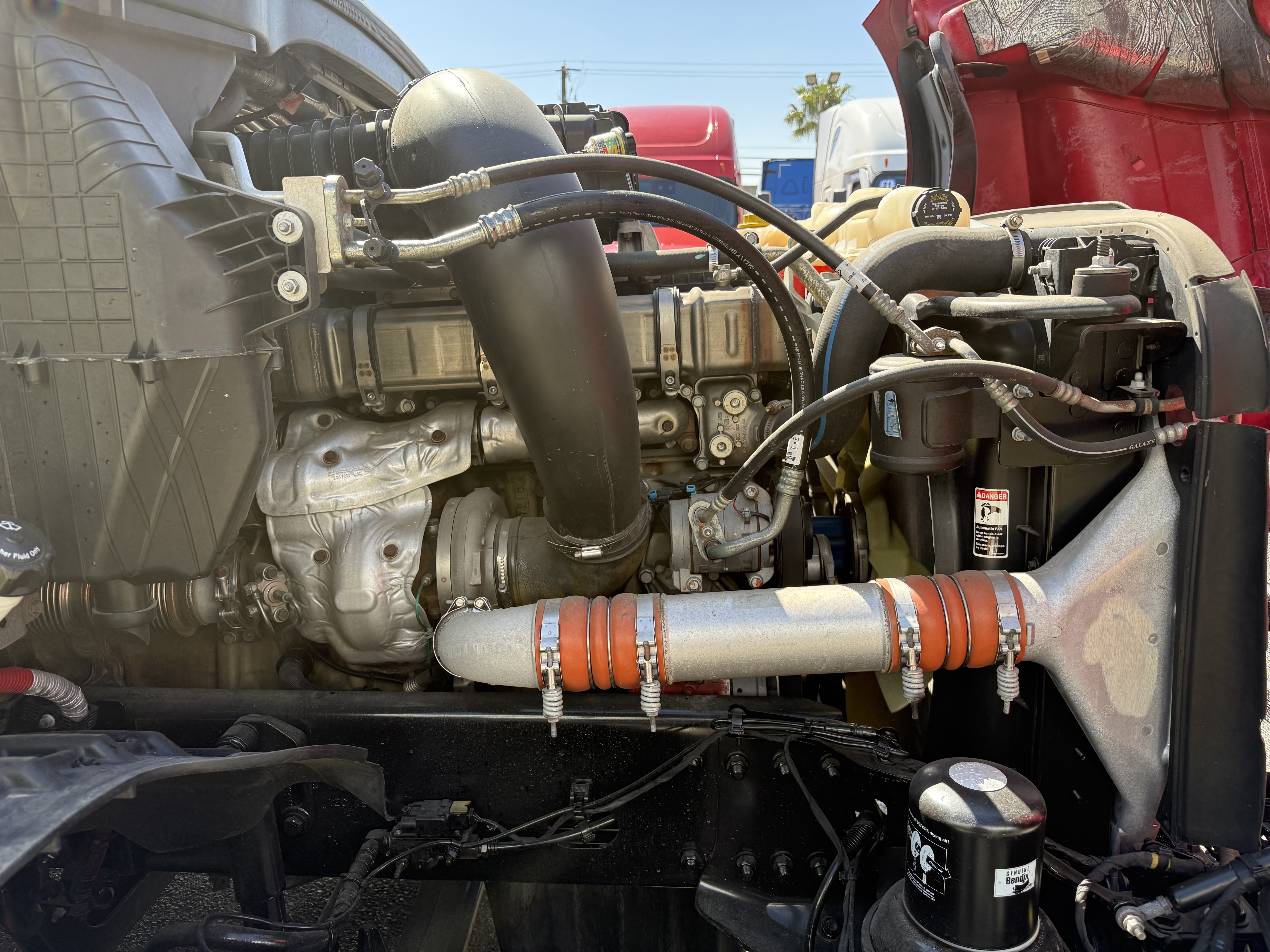 2020 FREIGHTLINER CASCADIA 126SLP - image 9