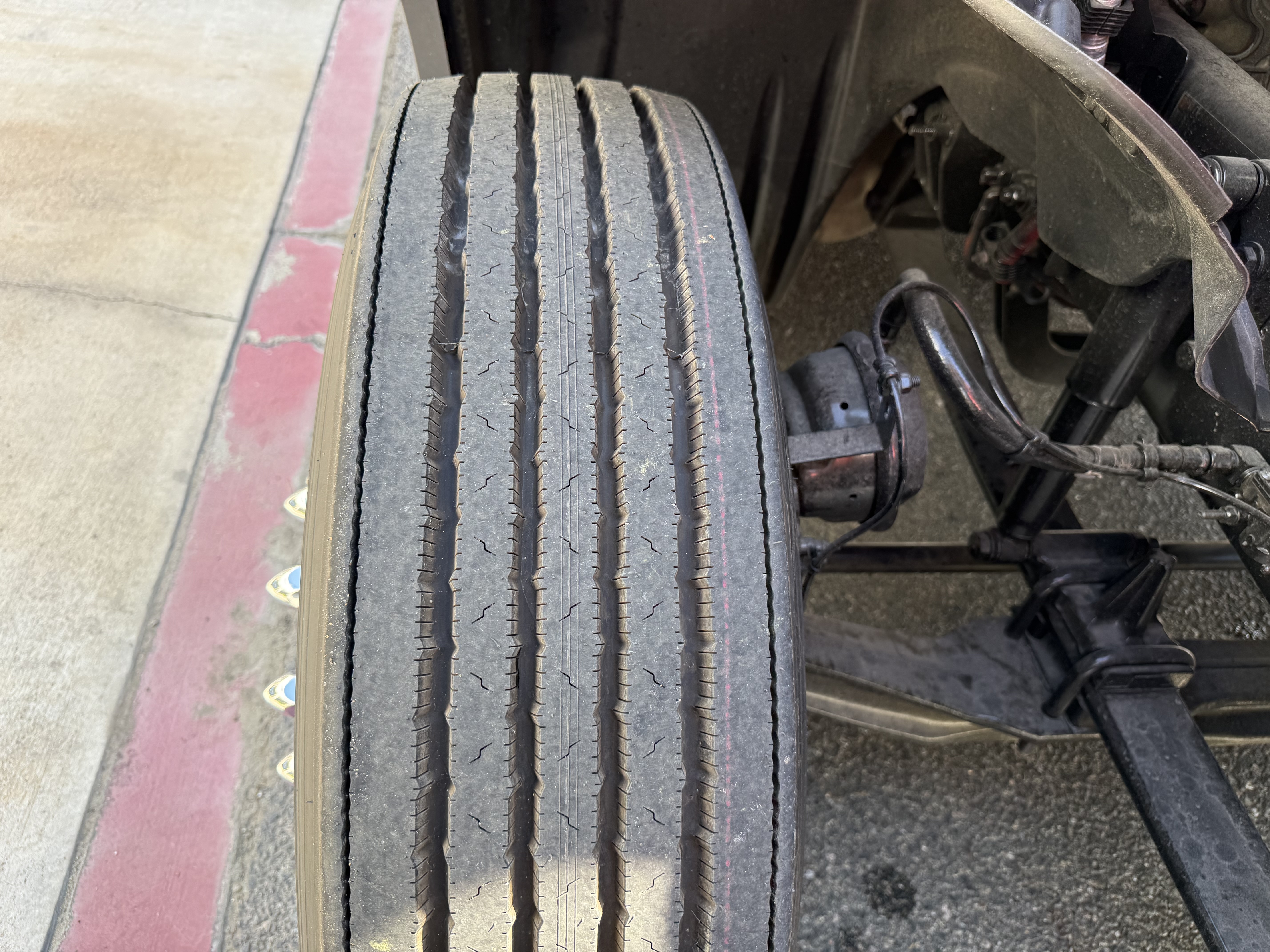 2020 FREIGHTLINER CASCADIA 126SLP - image 13