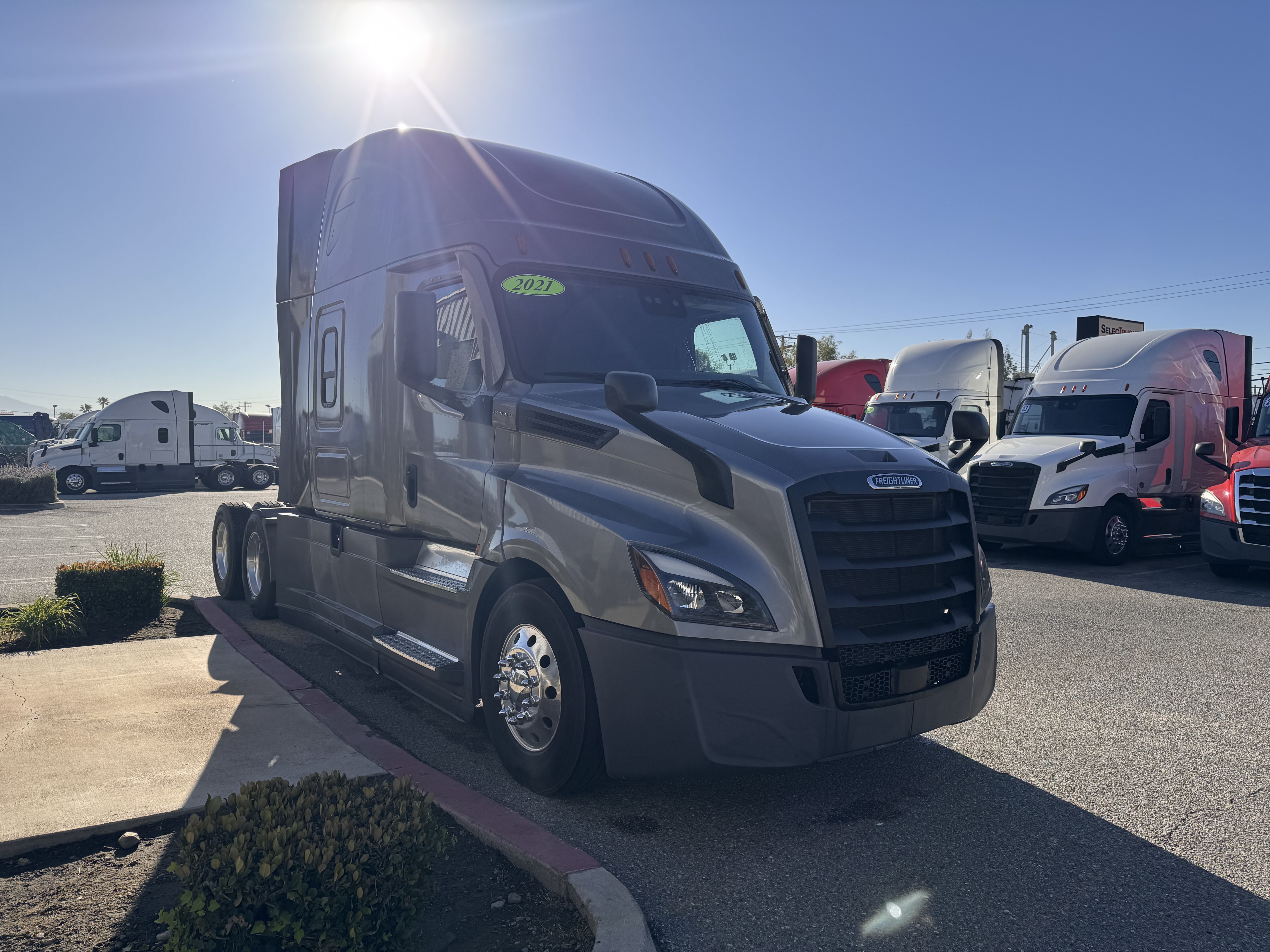 2021 FREIGHTLINER CASCADIA 126SLP - image 8