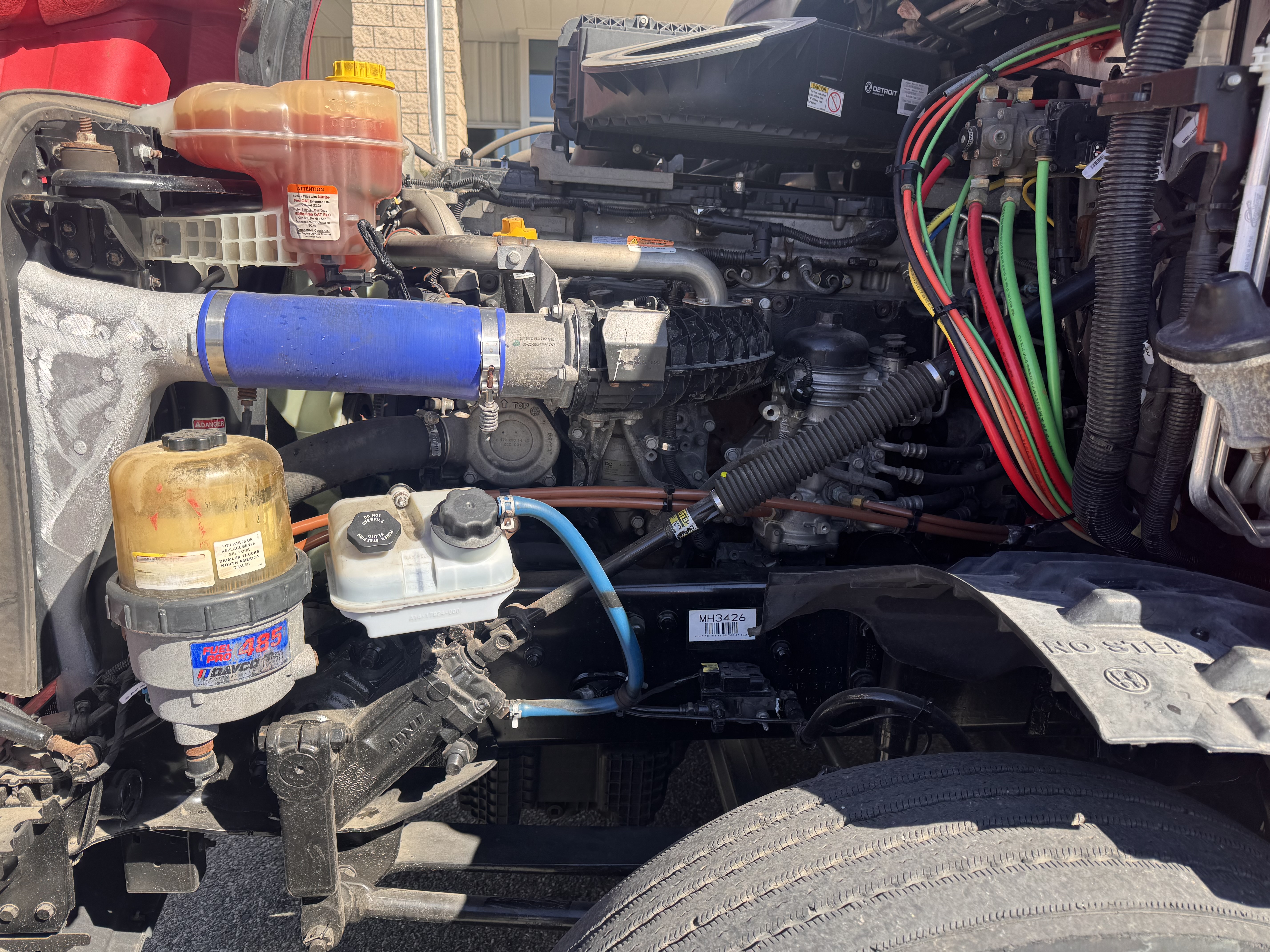 2021 FREIGHTLINER CASCADIA 126SLP - image 9