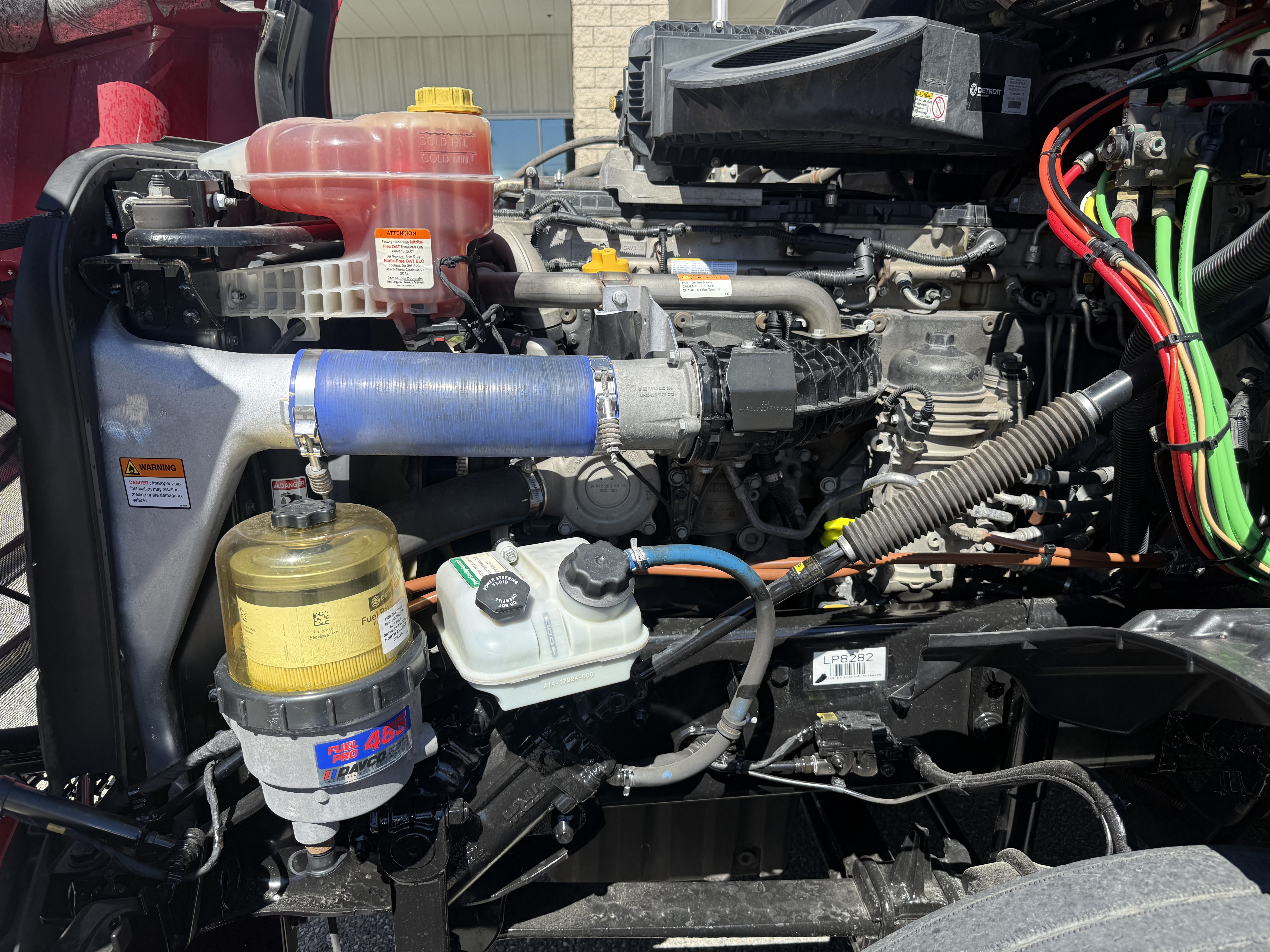 2020 FREIGHTLINER CASCADIA 126SLP - image 10