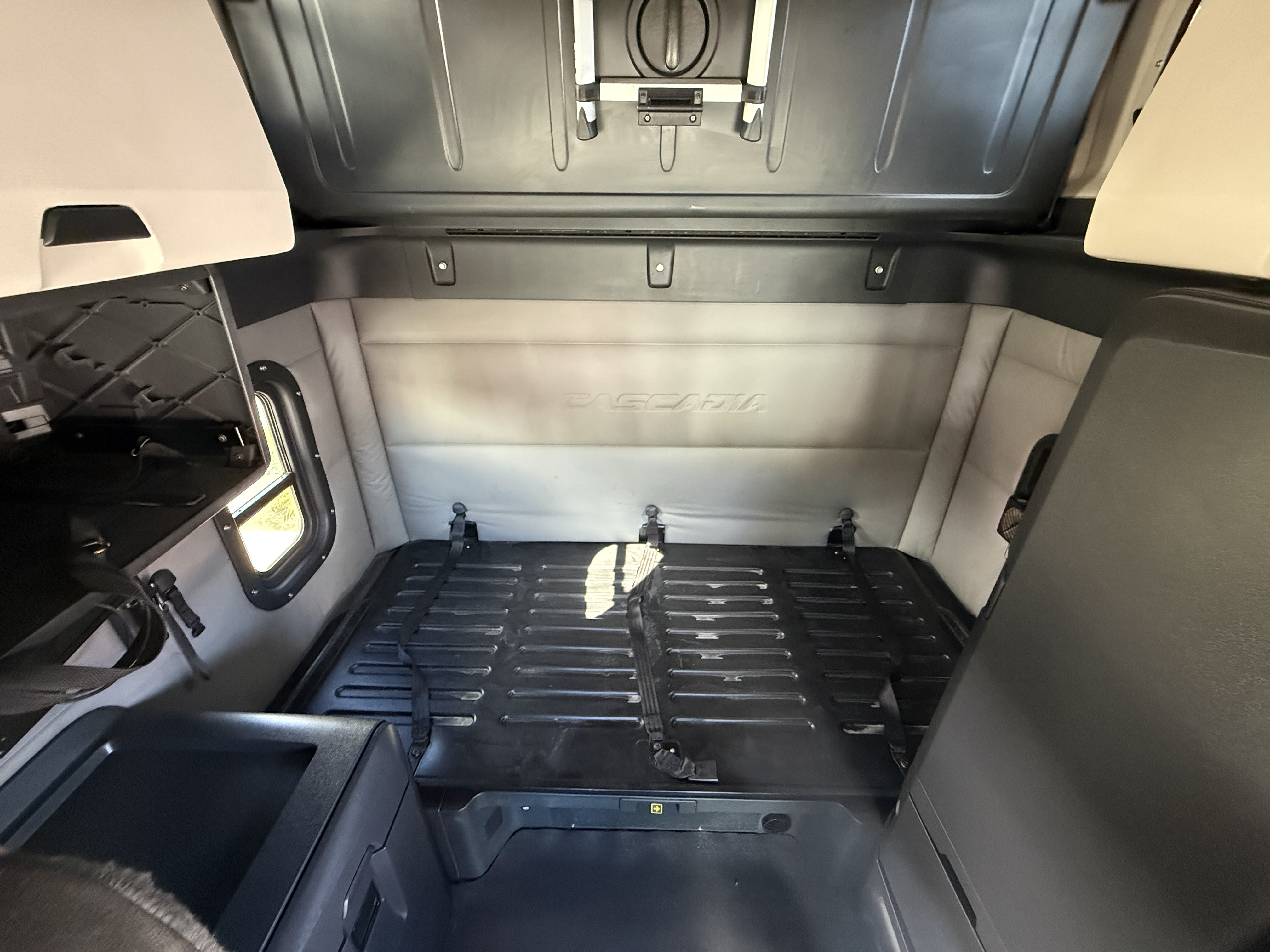 2020 FREIGHTLINER CASCADIA 126SLP - image 16