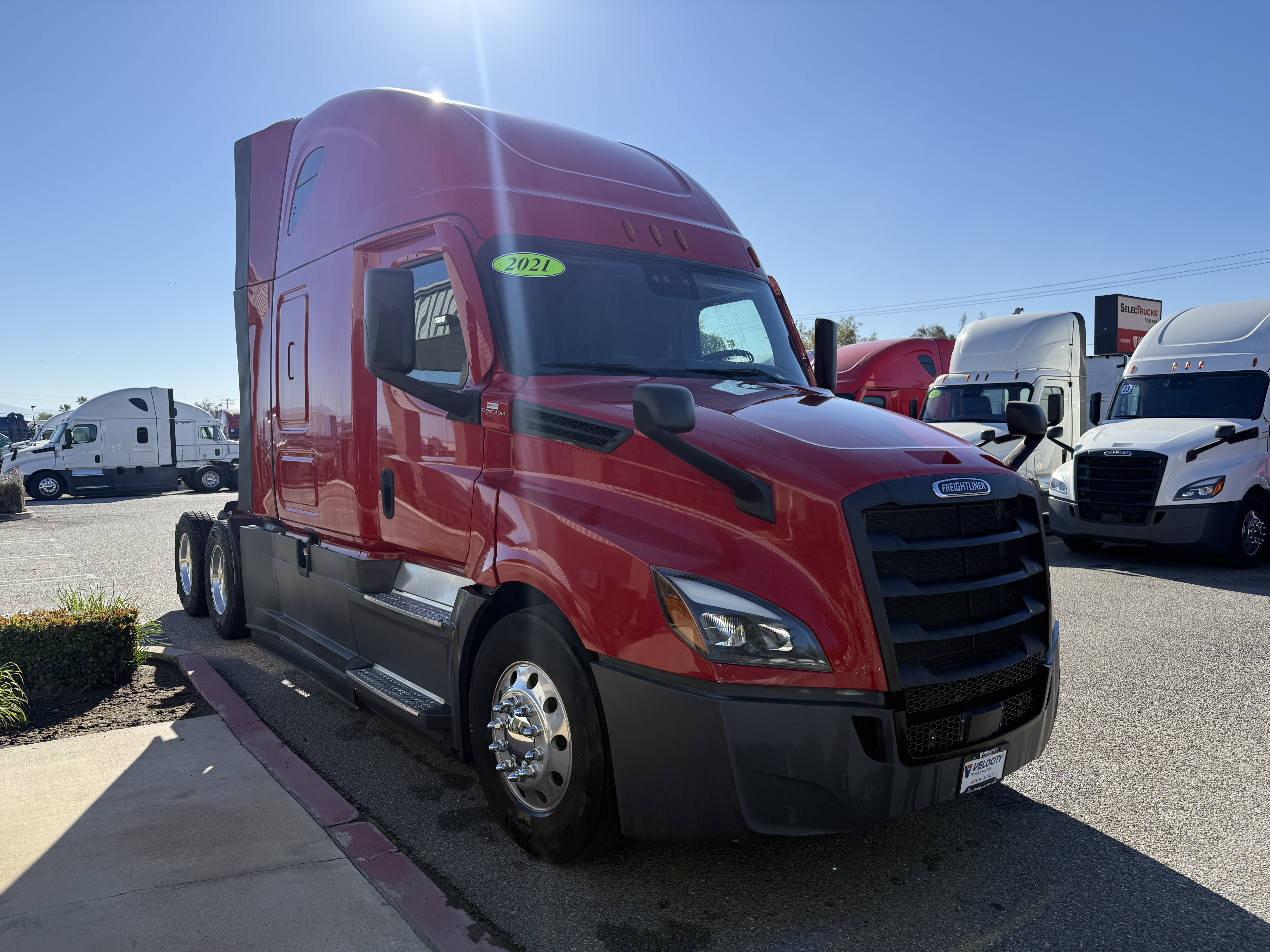 2021 FREIGHTLINER CASCADIA 126SLP - image 3