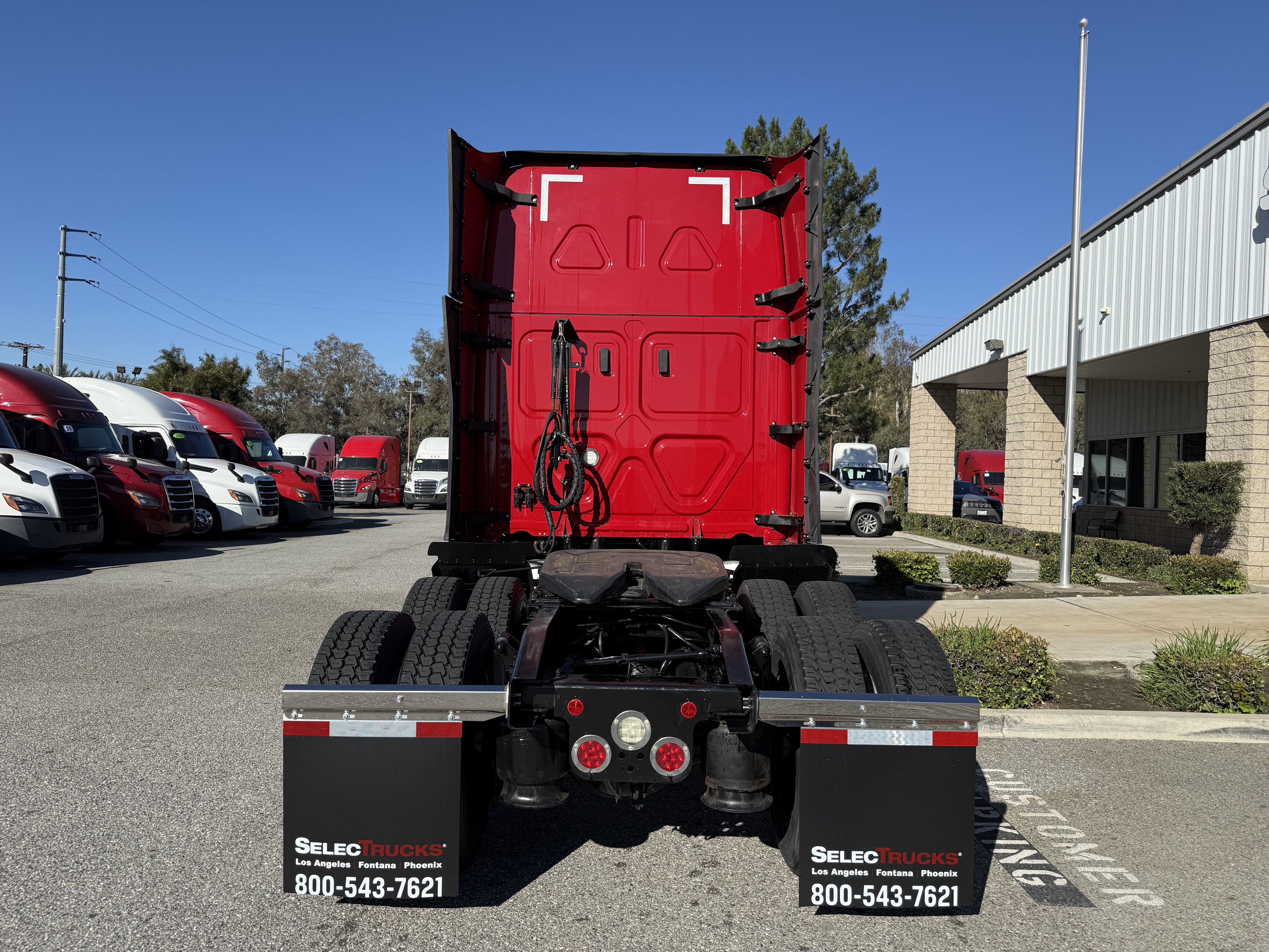2021 FREIGHTLINER CASCADIA 126SLP - image 6