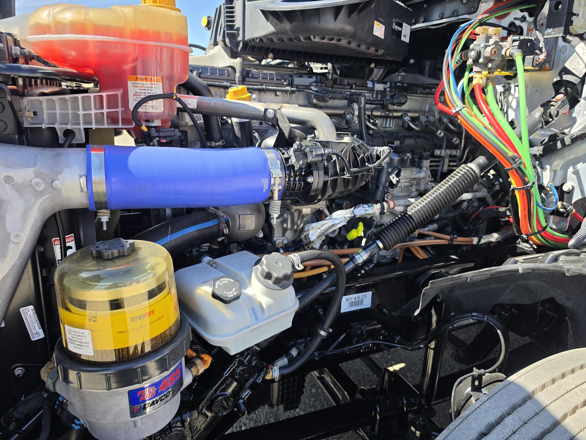 2022 FREIGHTLINER CASCADIA 126DC - image 10