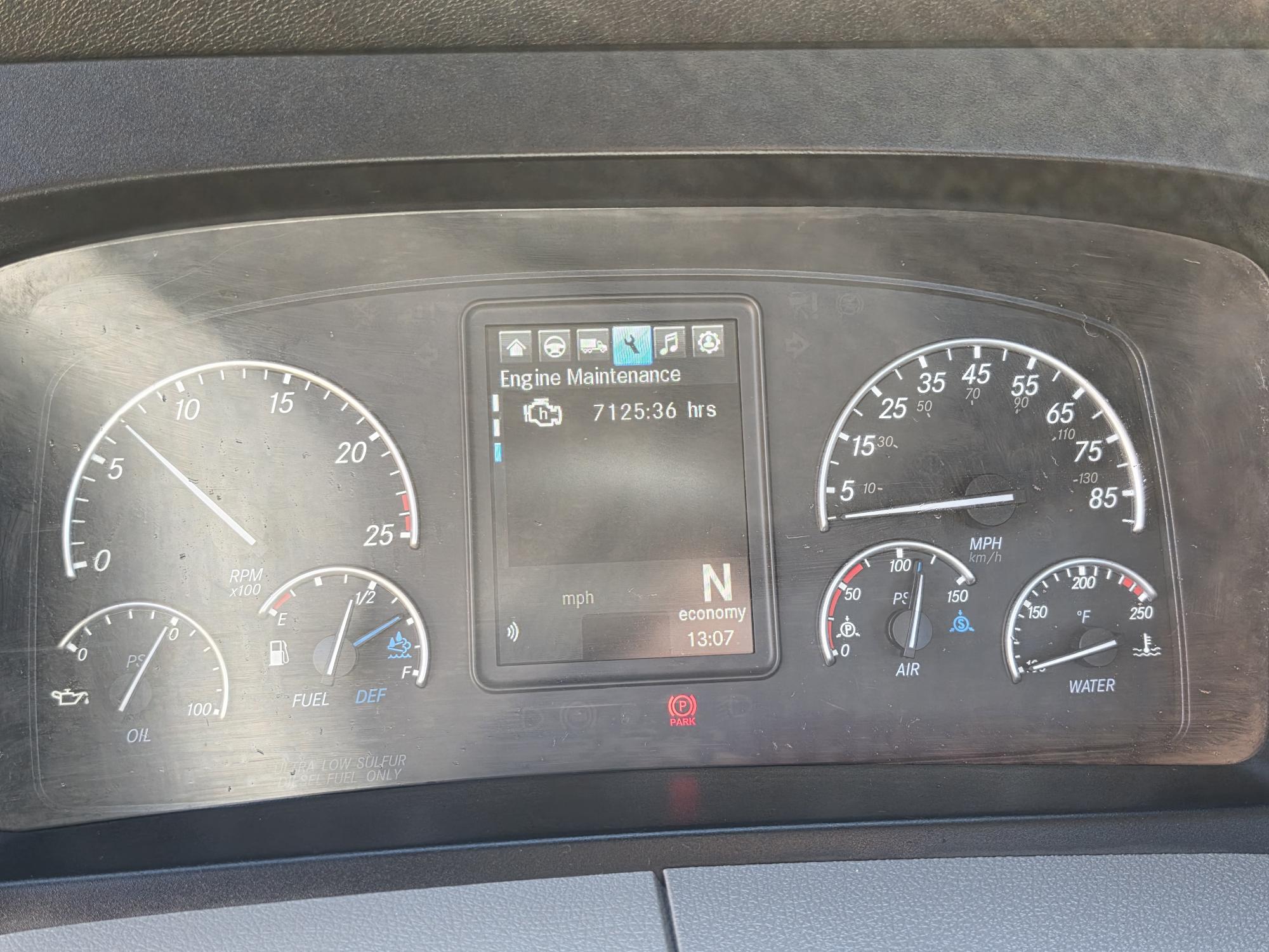 2022 FREIGHTLINER CASCADIA 126DC - image 16