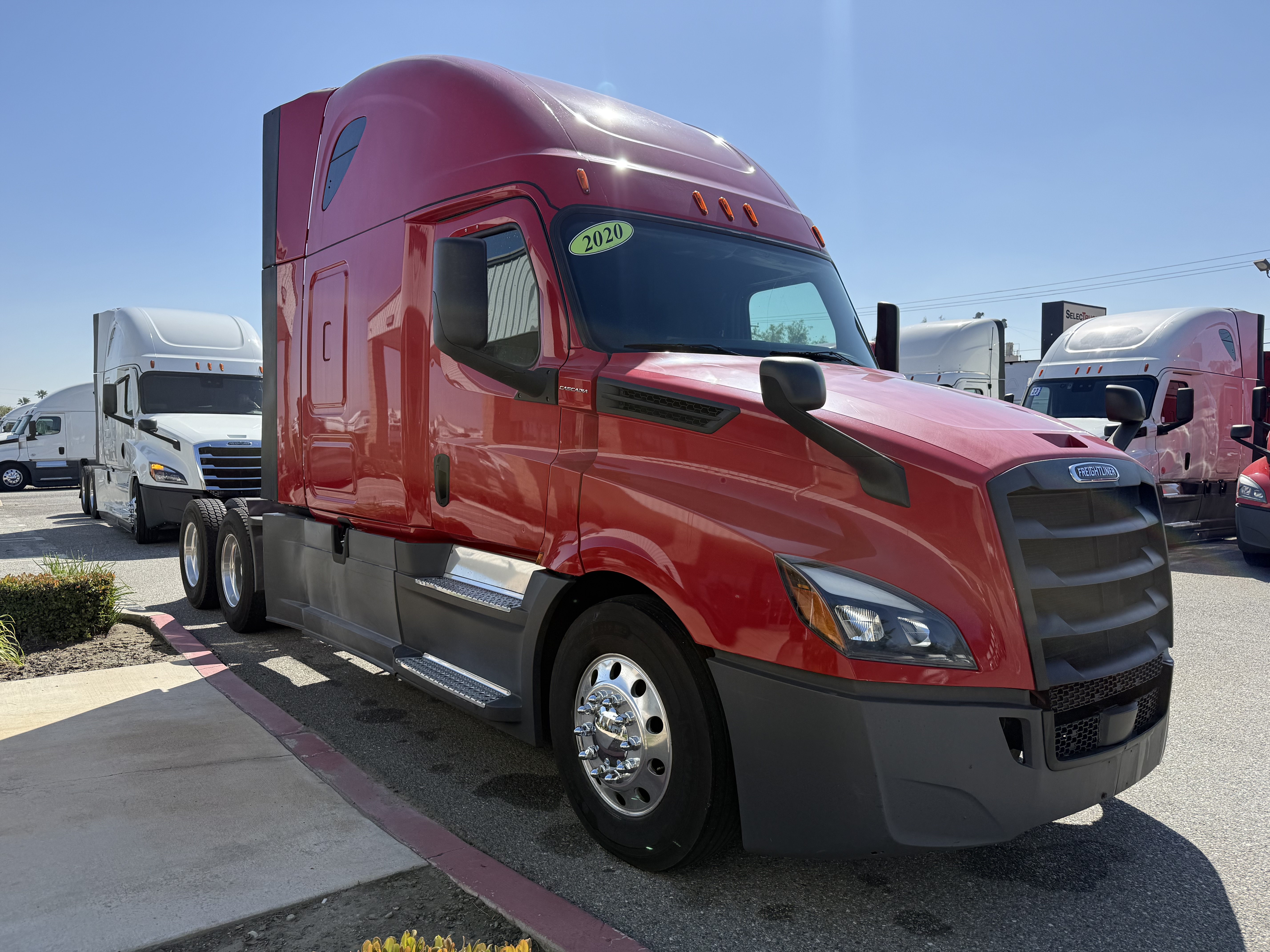 2020 FREIGHTLINER CASCADIA 126SLP - image 8