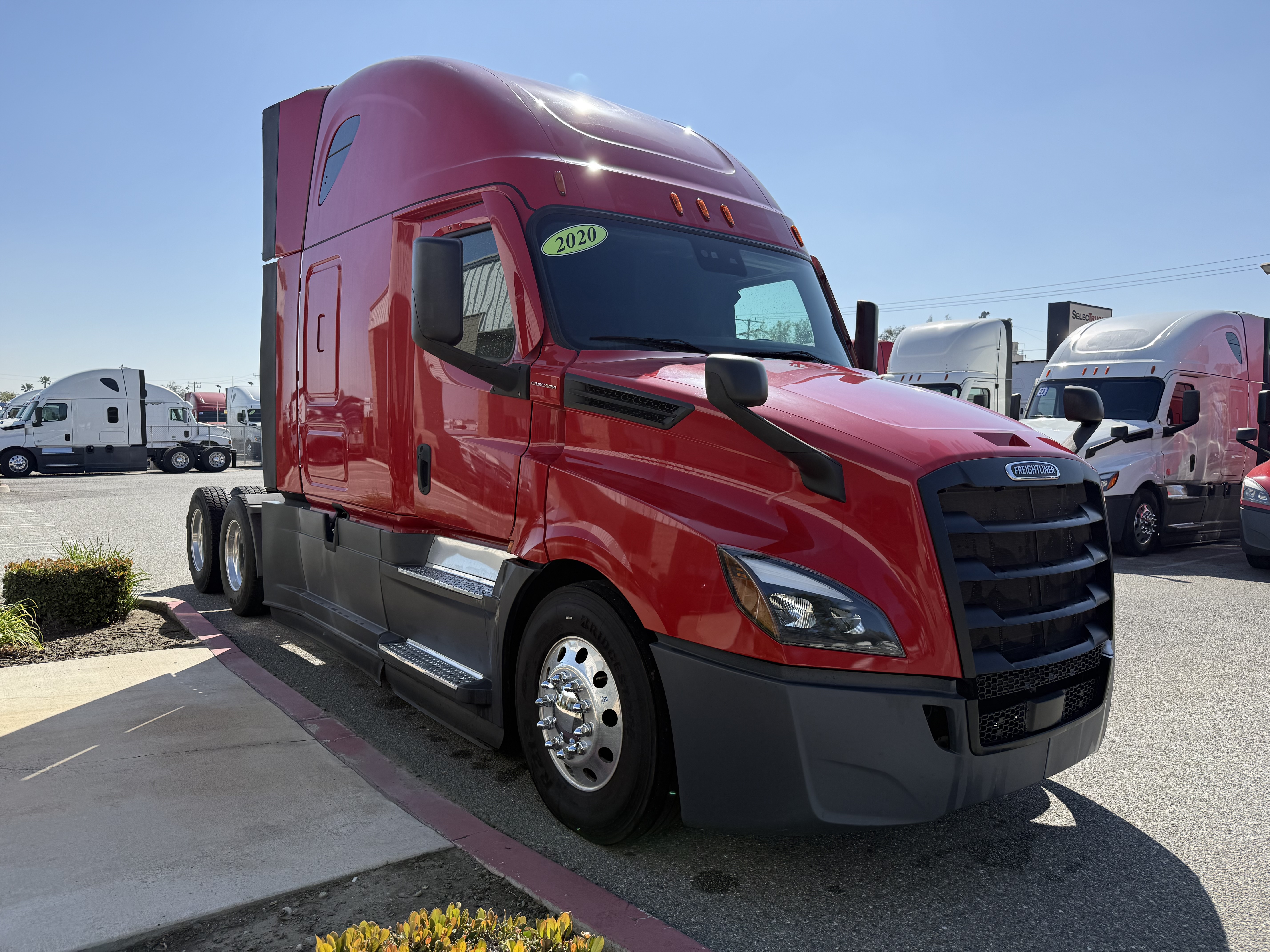 2020 FREIGHTLINER CASCADIA 126SLP - image 8