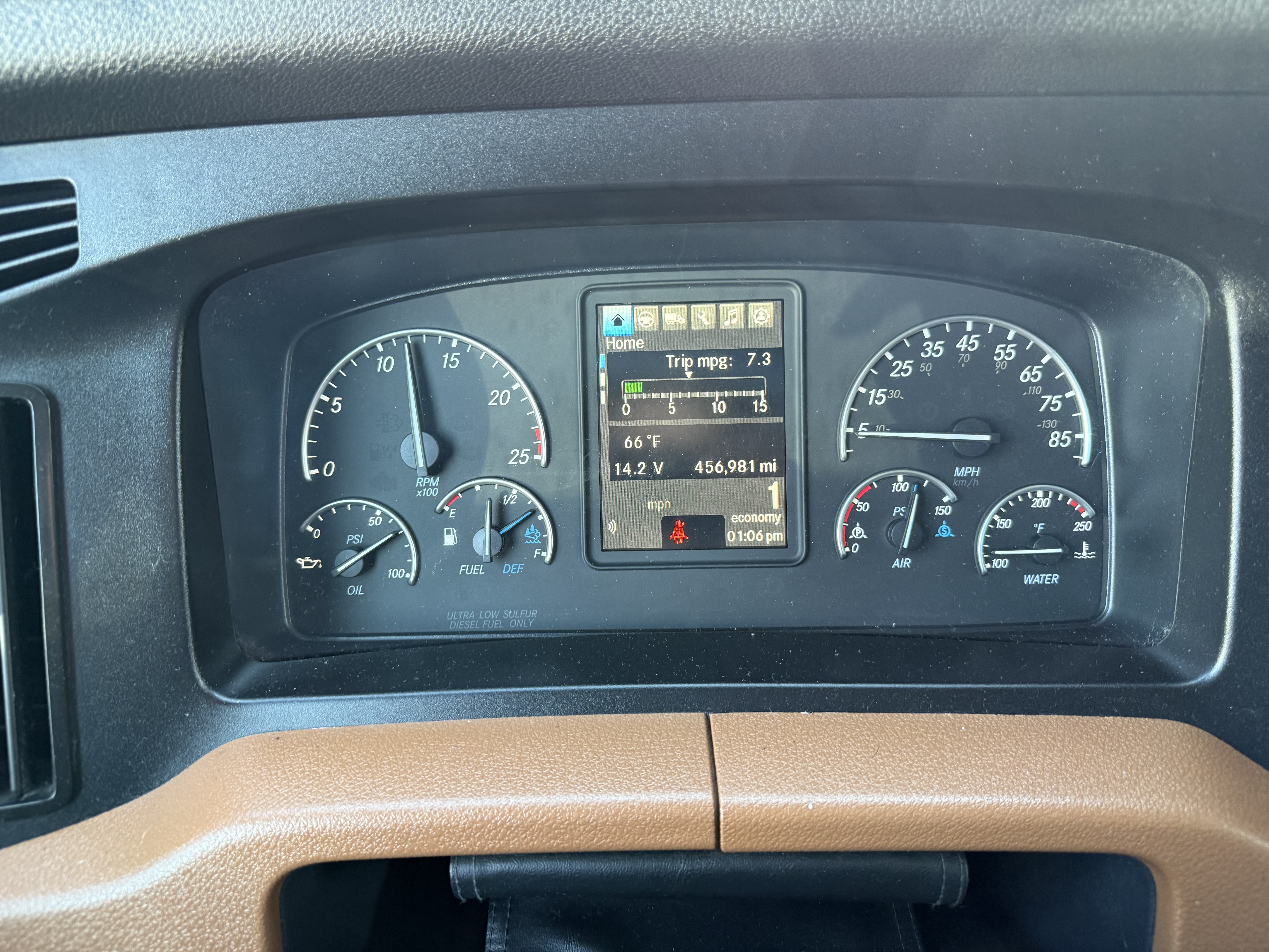 2020 FREIGHTLINER CASCADIA 126SLP - image 14