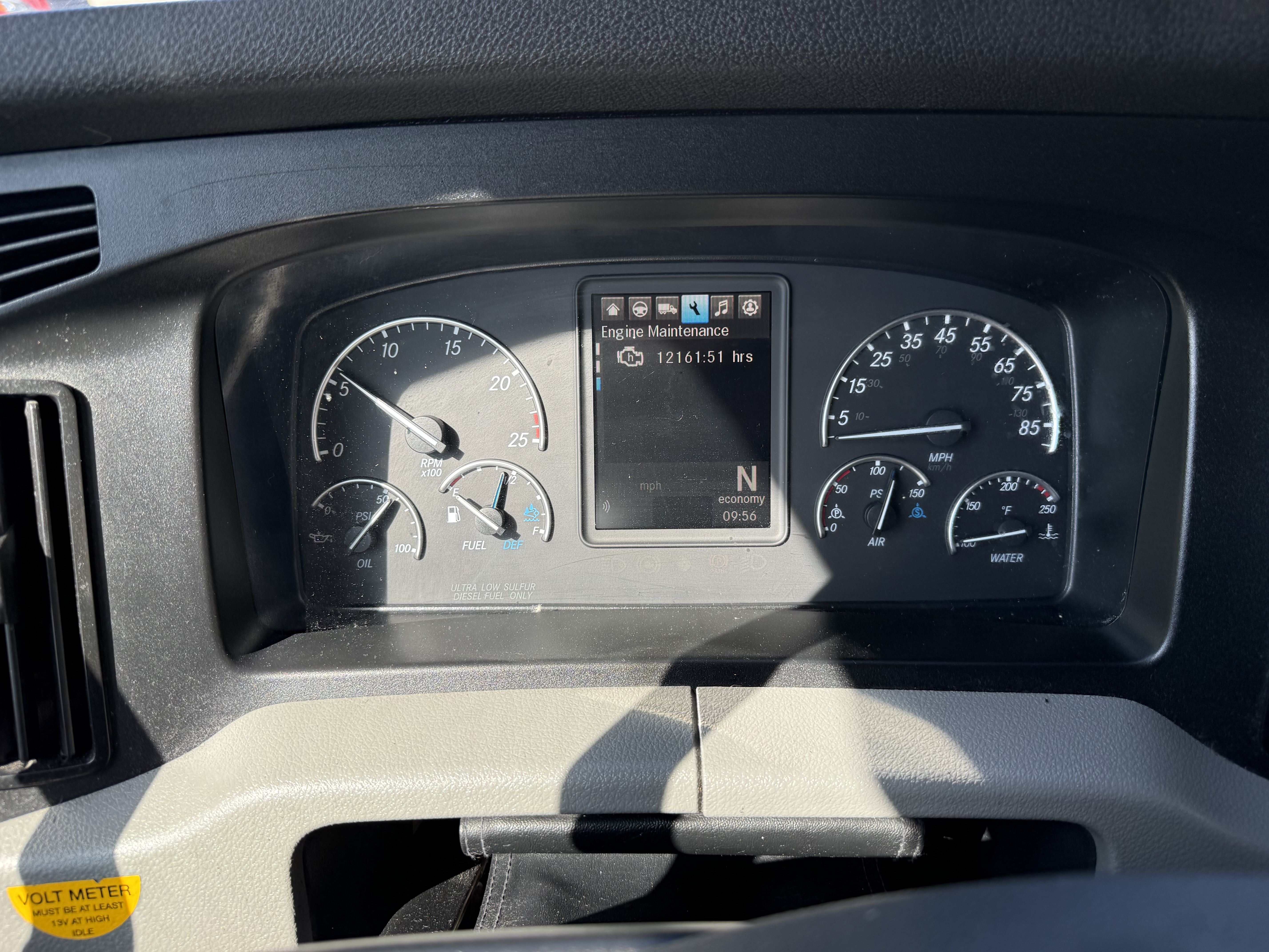 2021 FREIGHTLINER CASCADIA 126SLP - image 16