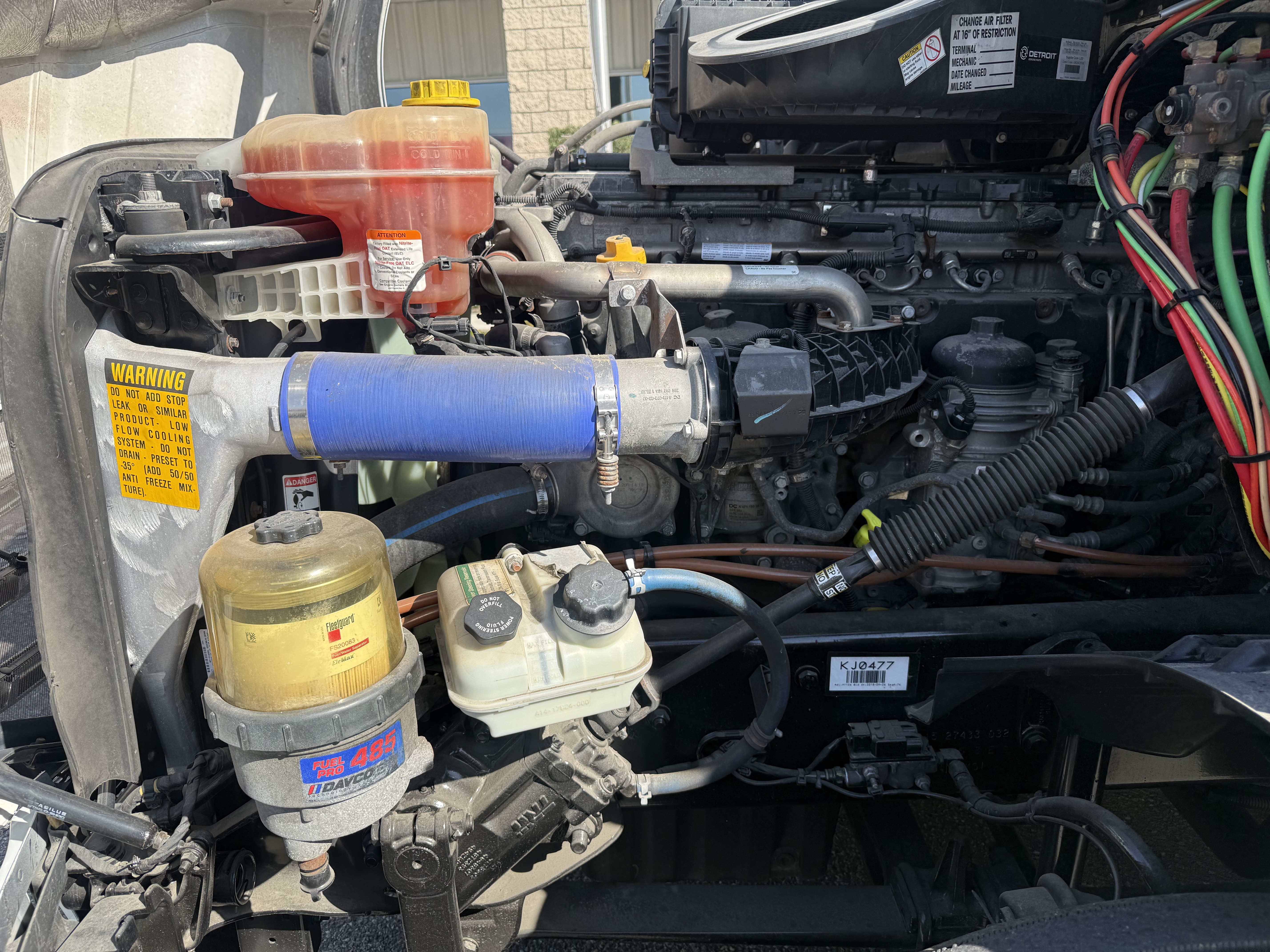 2019 FREIGHTLINER CASCADIA 126SLP - image 10