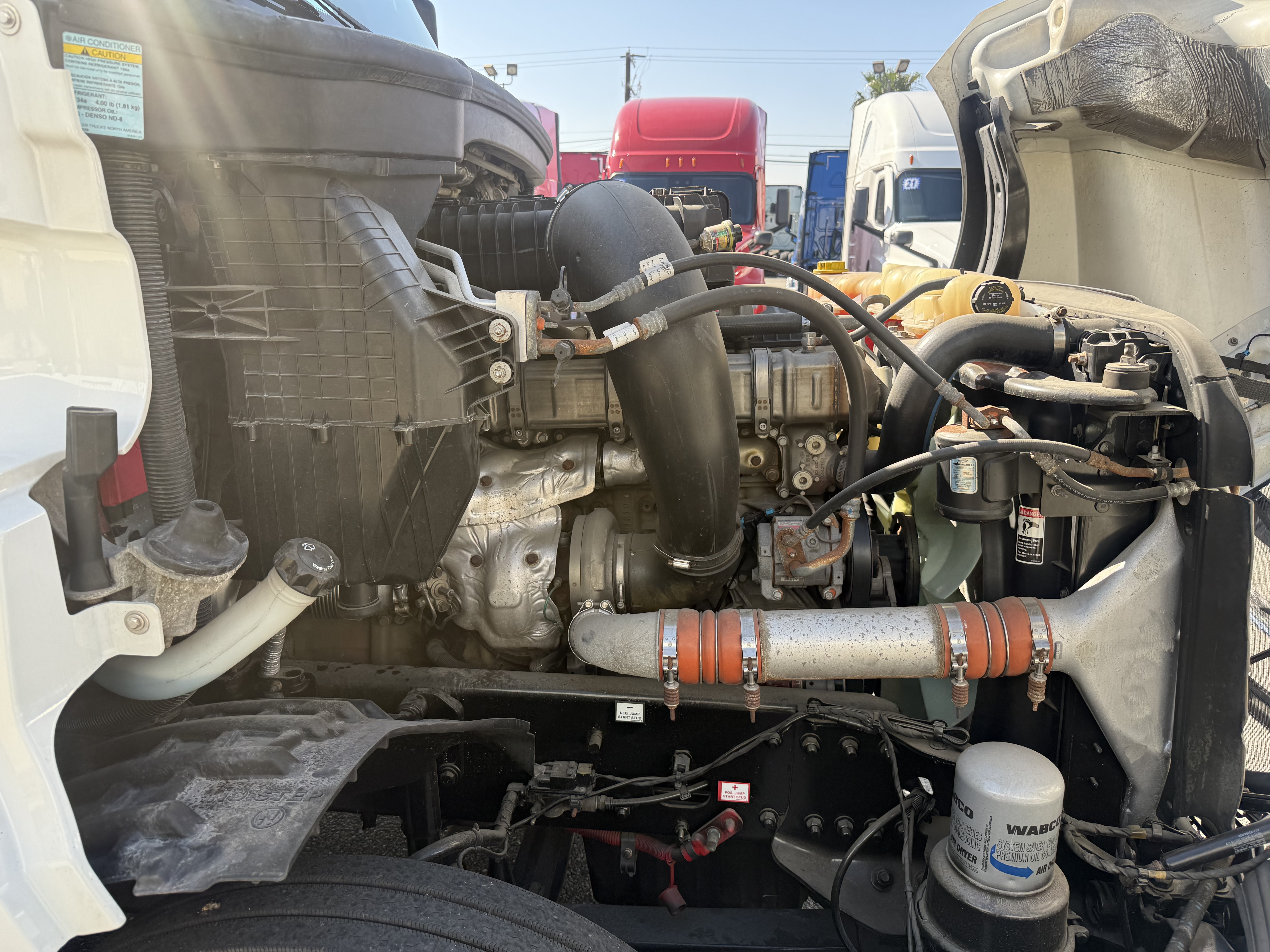 2019 FREIGHTLINER CASCADIA 126SLP - image 11