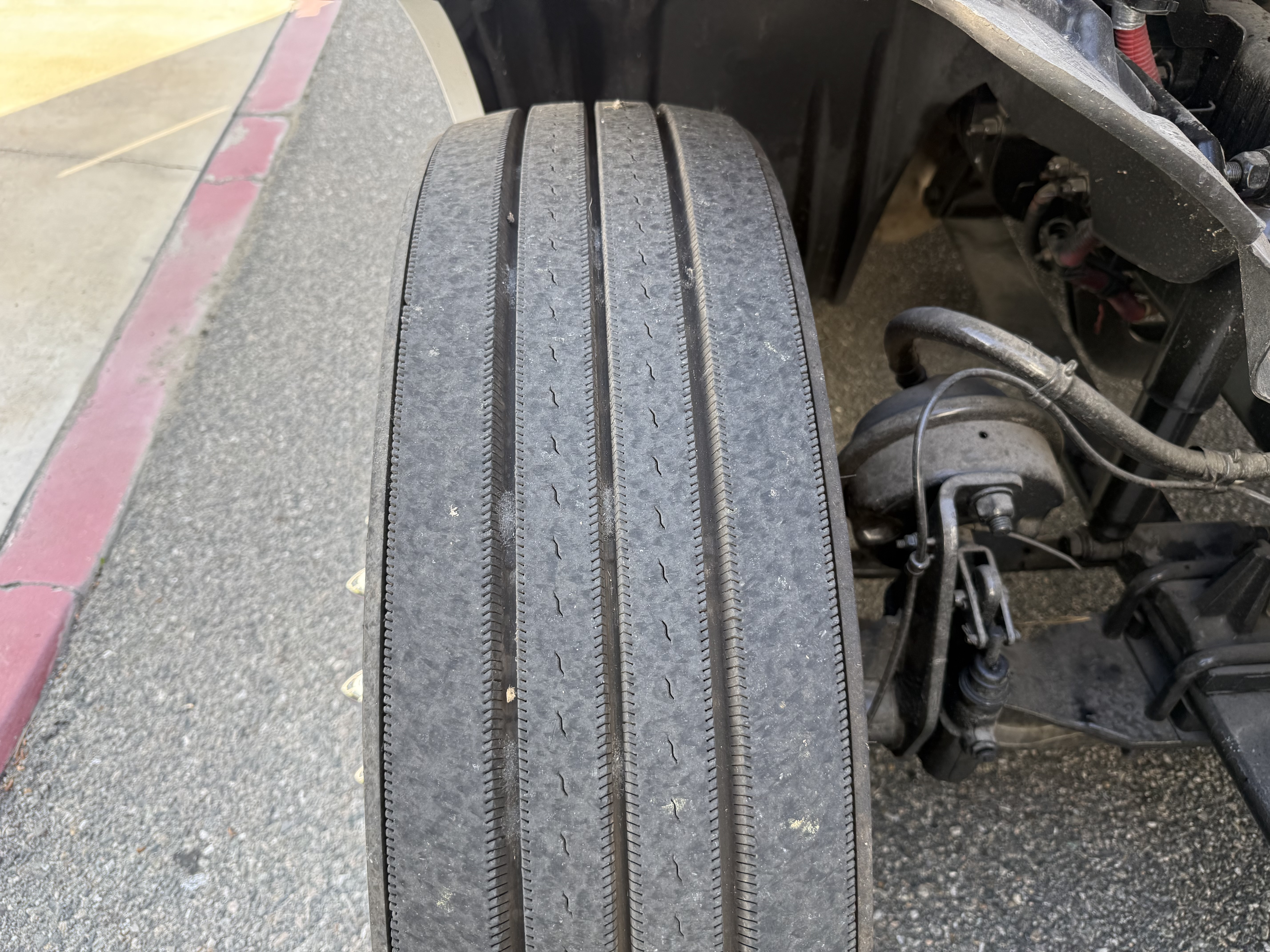 2019 FREIGHTLINER CASCADIA 126SLP - image 13