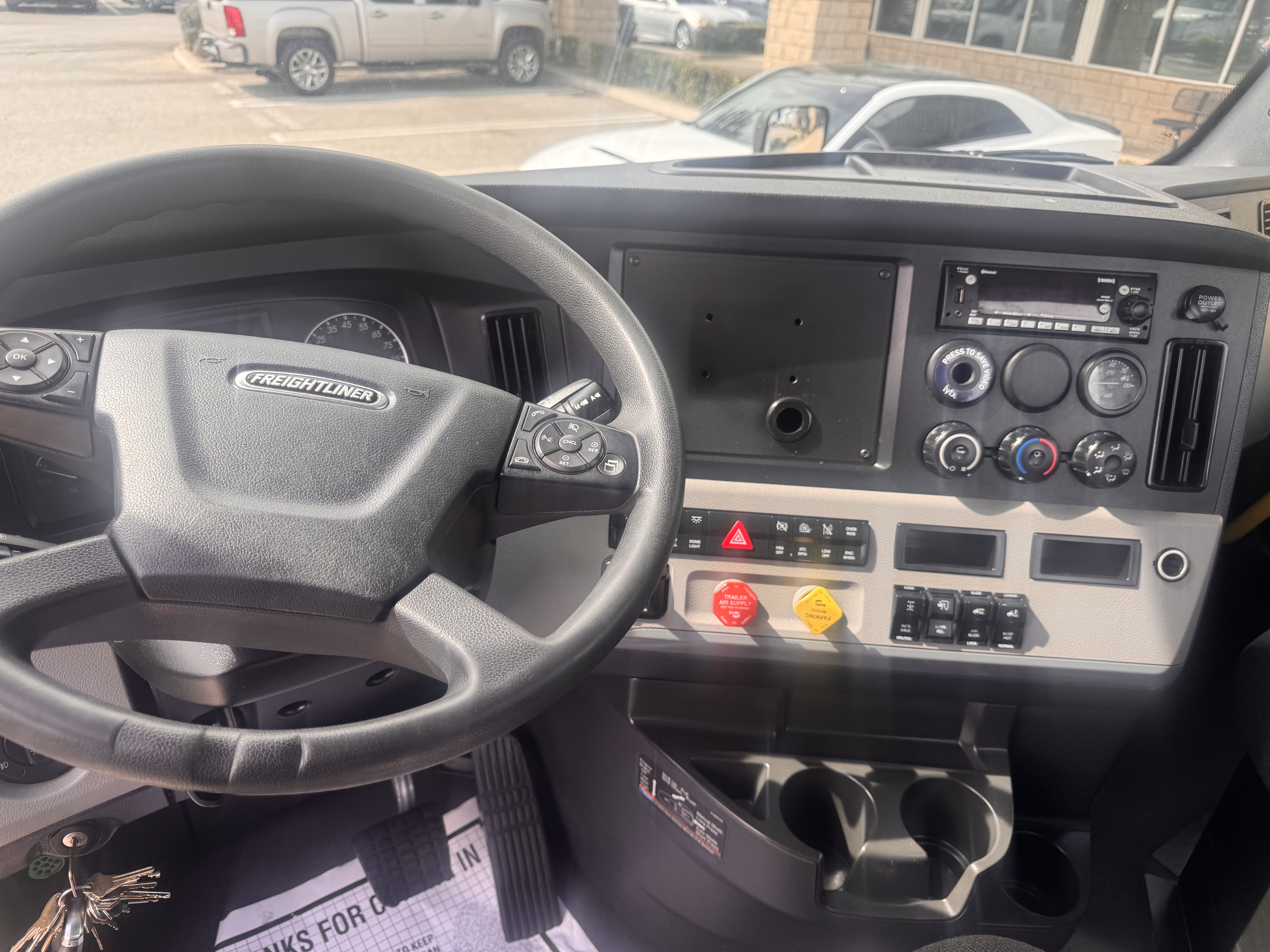 2022 FREIGHTLINER CASCADIA 126DC - image 17