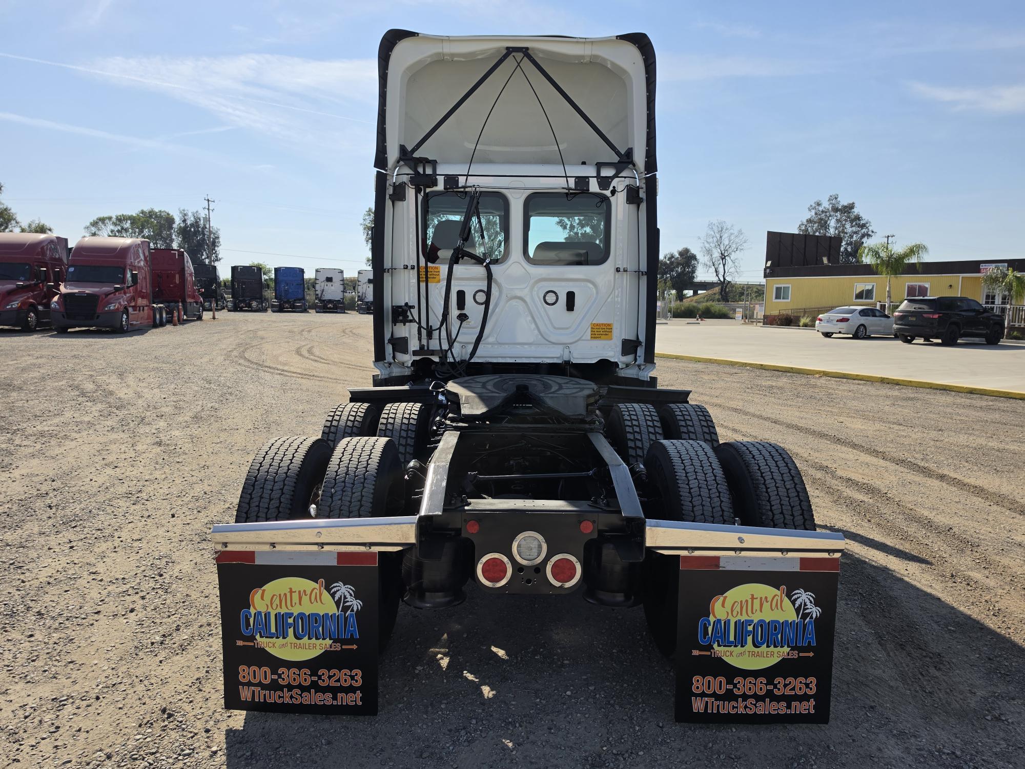 2022 FREIGHTLINER CASCADIA 126DC - image 5