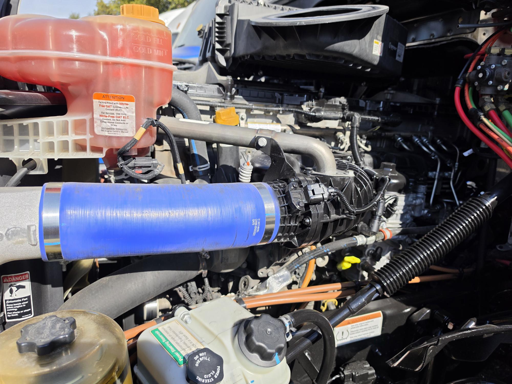 2022 FREIGHTLINER CASCADIA 126DC - image 10