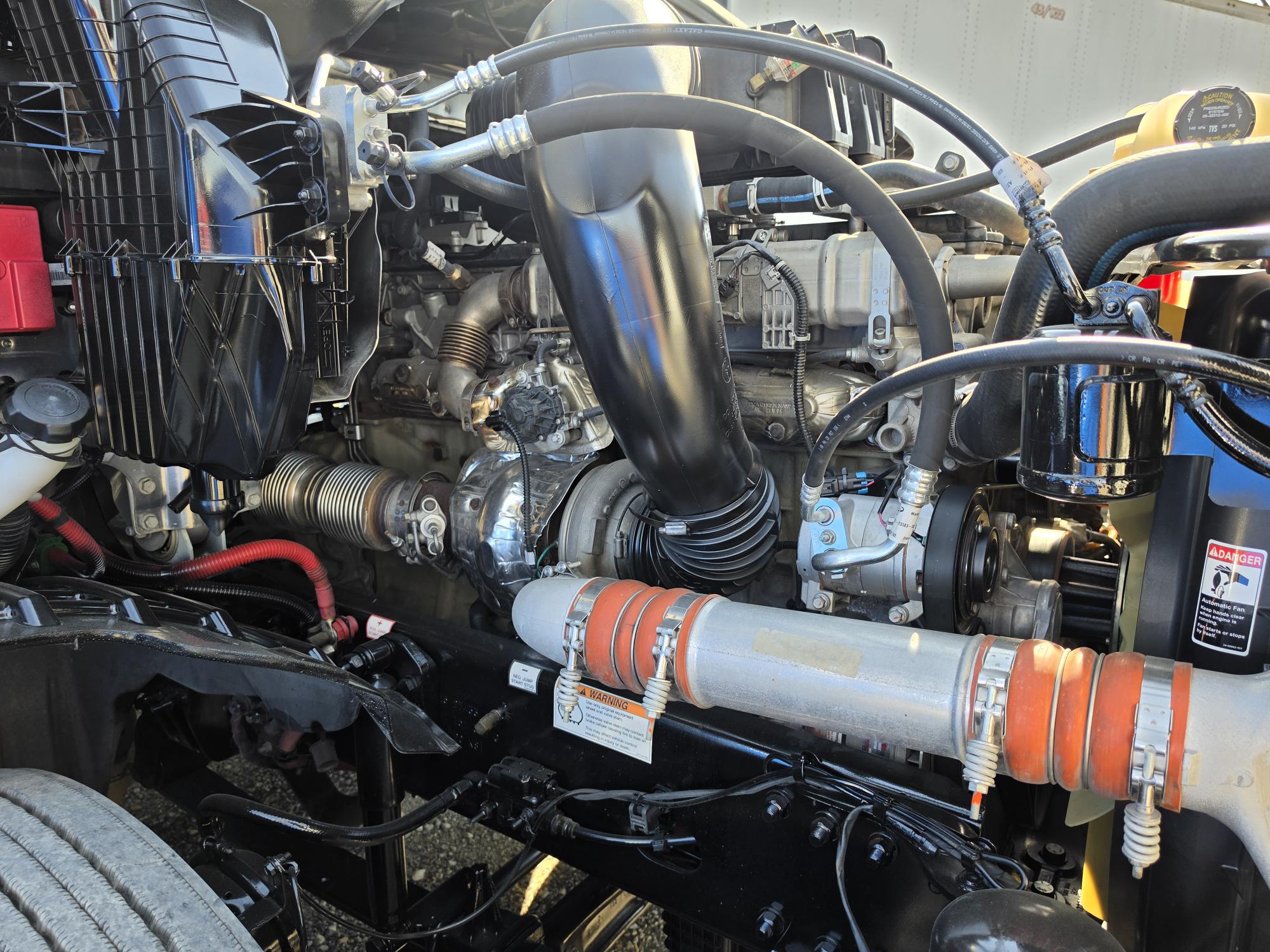 2022 FREIGHTLINER CASCADIA 126DC - image 9