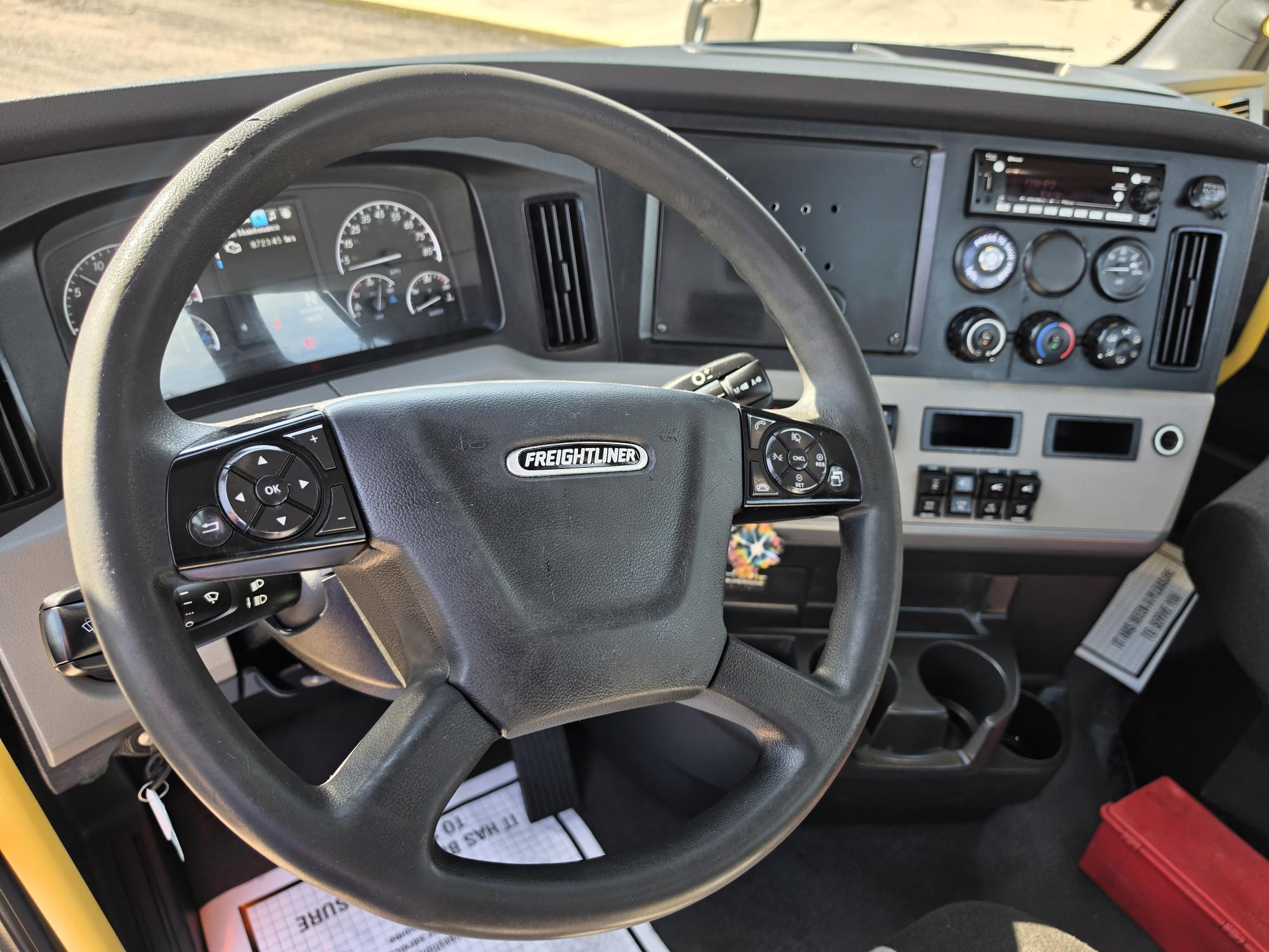 2022 FREIGHTLINER CASCADIA 126DC - image 17