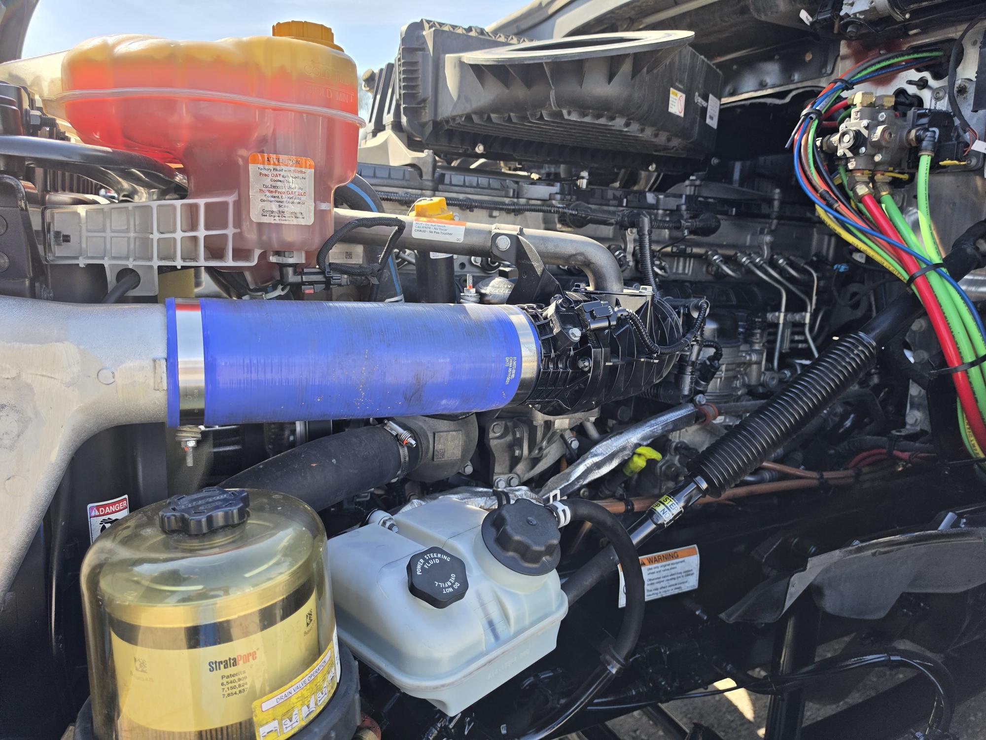 2022 FREIGHTLINER CASCADIA 126DC - image 10