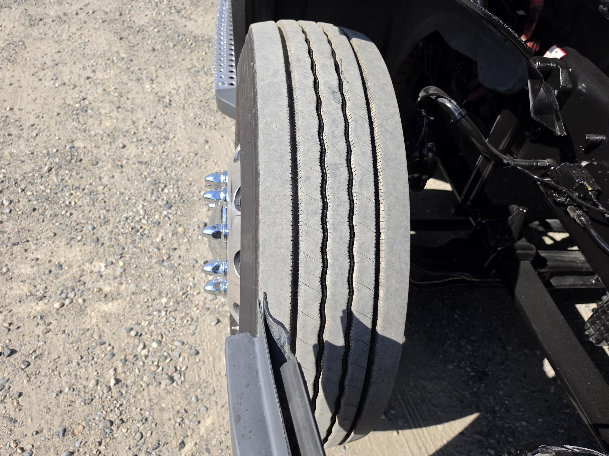 2022 FREIGHTLINER CASCADIA 126DC - image 11