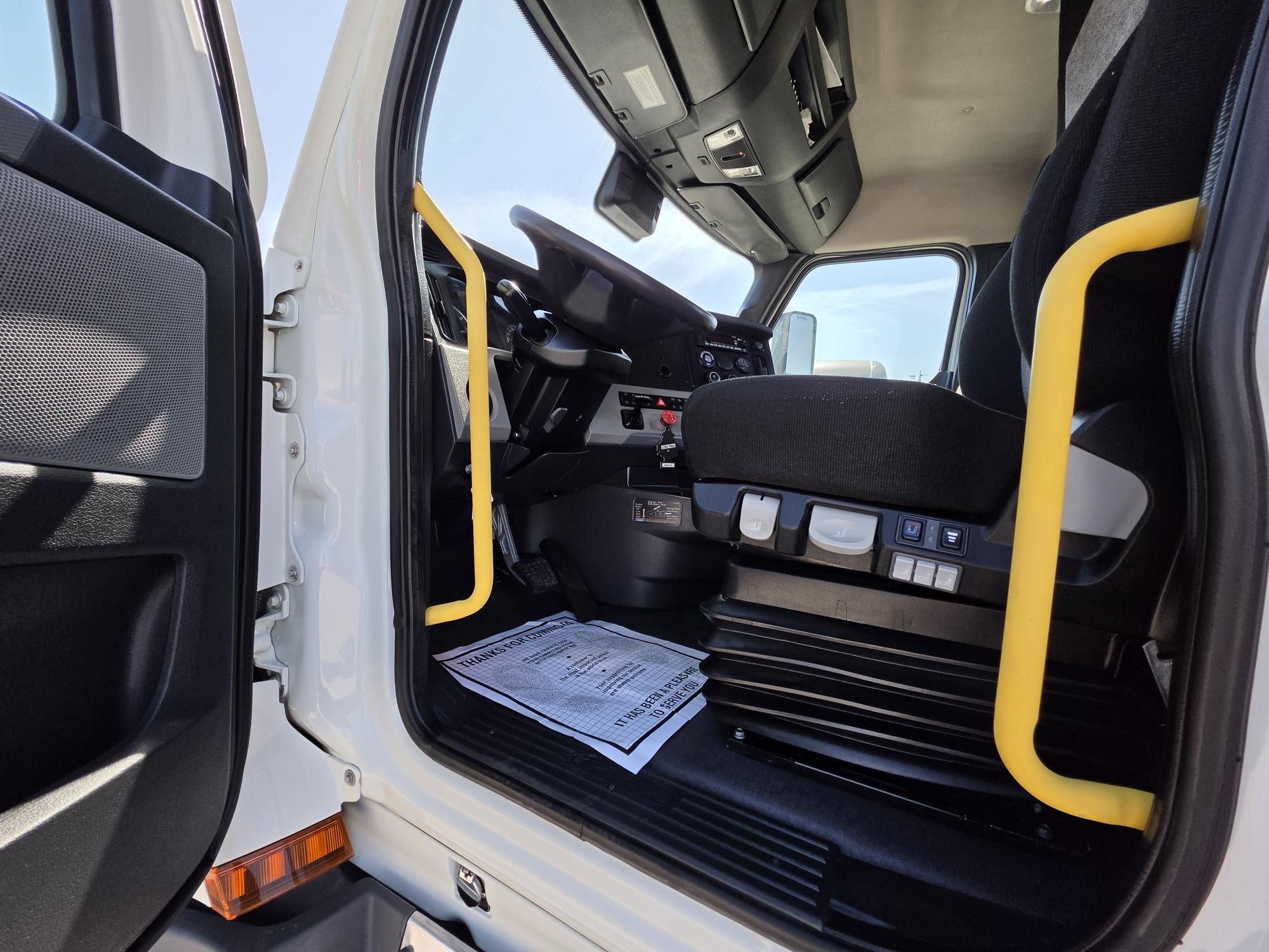 2022 FREIGHTLINER CASCADIA 126DC - image 20