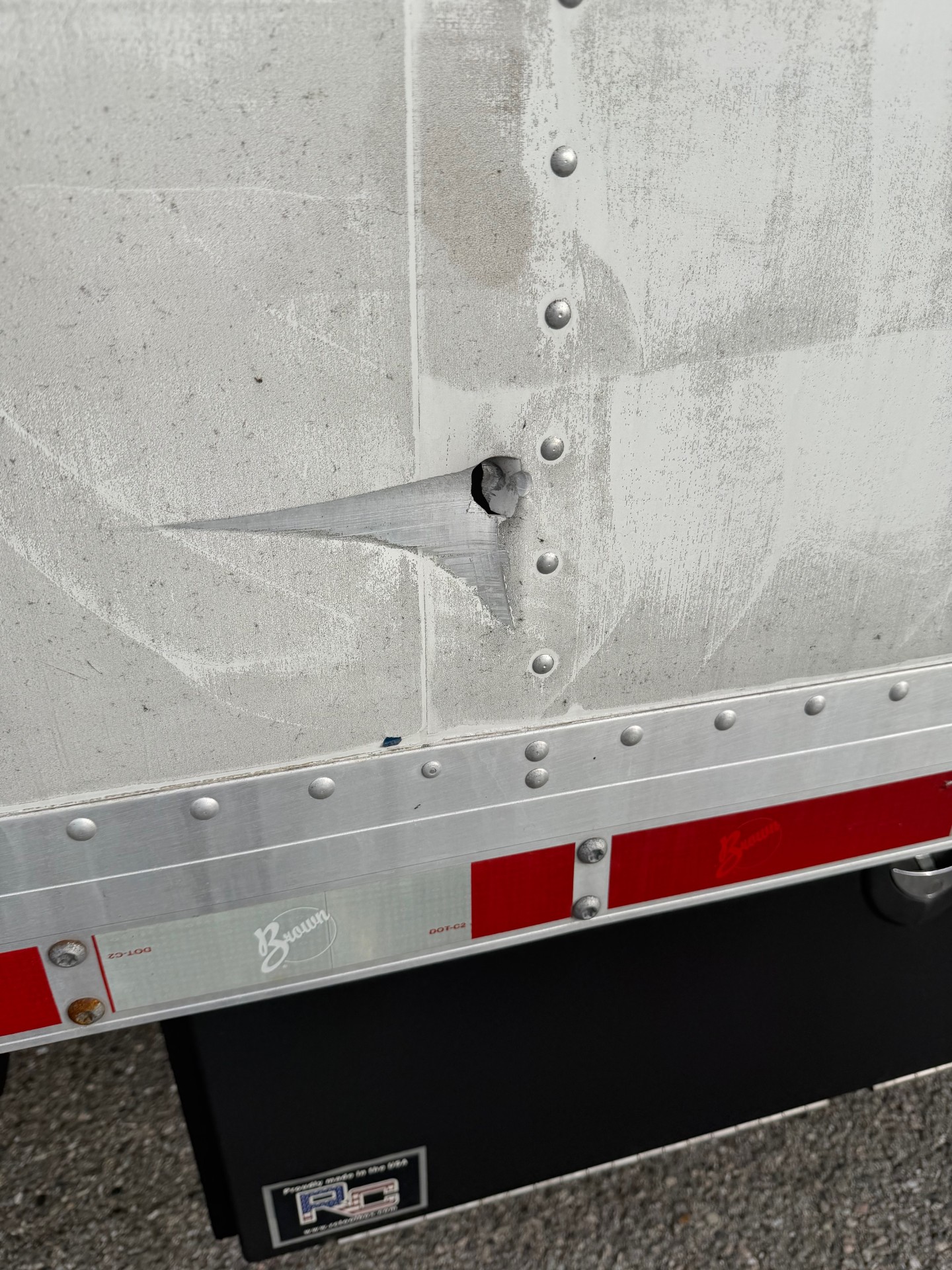 2019 ISUZU NPR - image 7