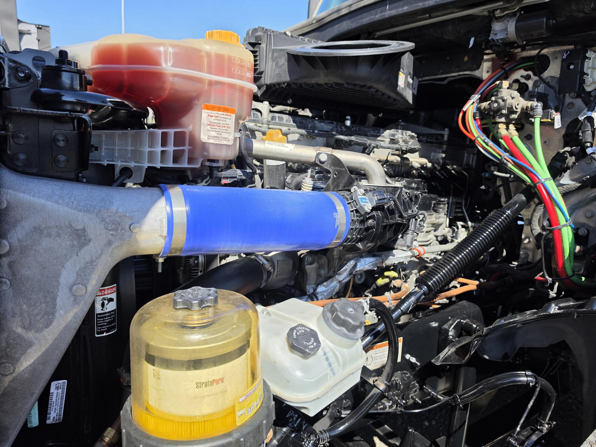 2022 FREIGHTLINER CASCADIA 126DC - image 10