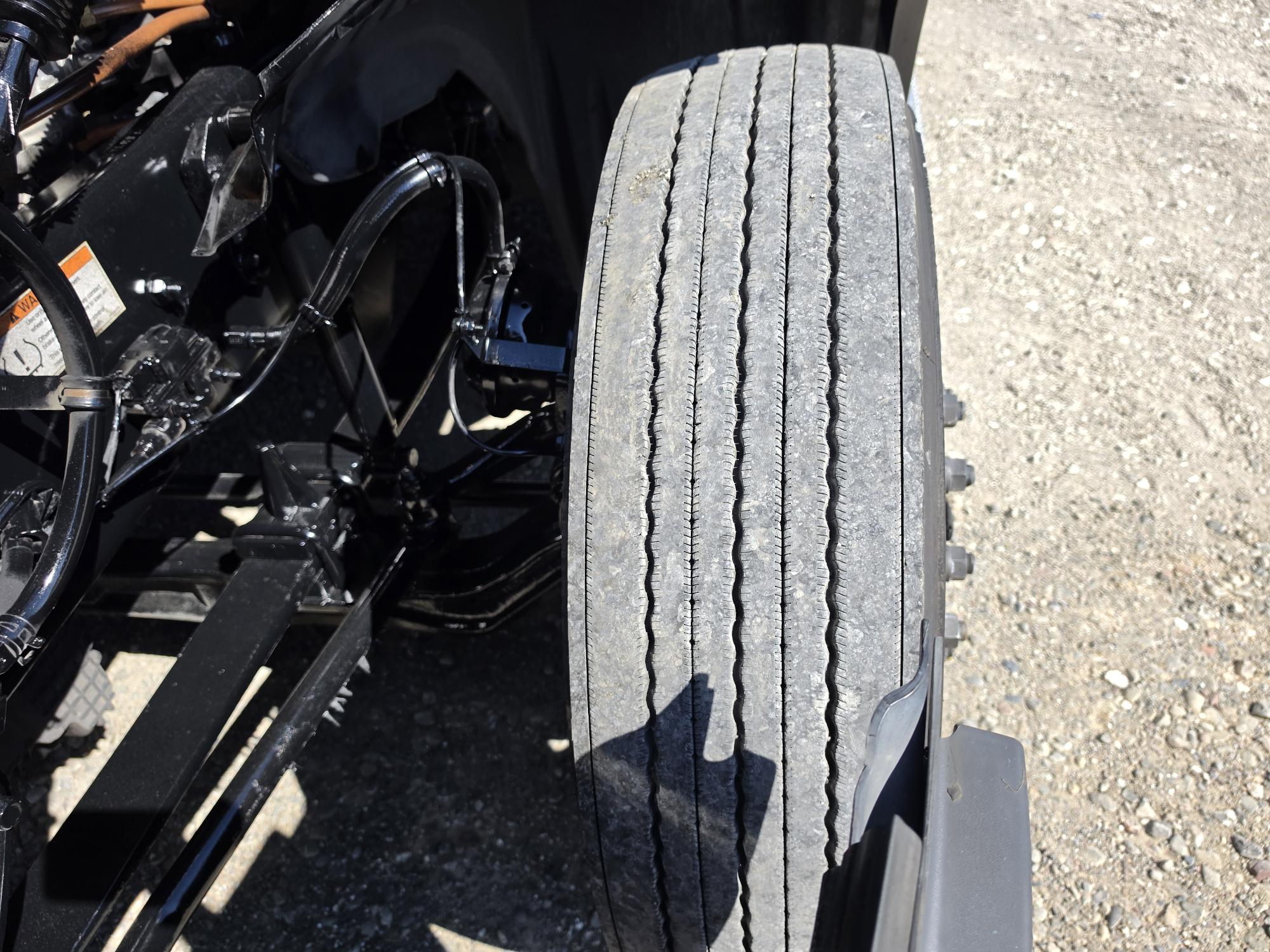 2022 FREIGHTLINER CASCADIA 126DC - image 12